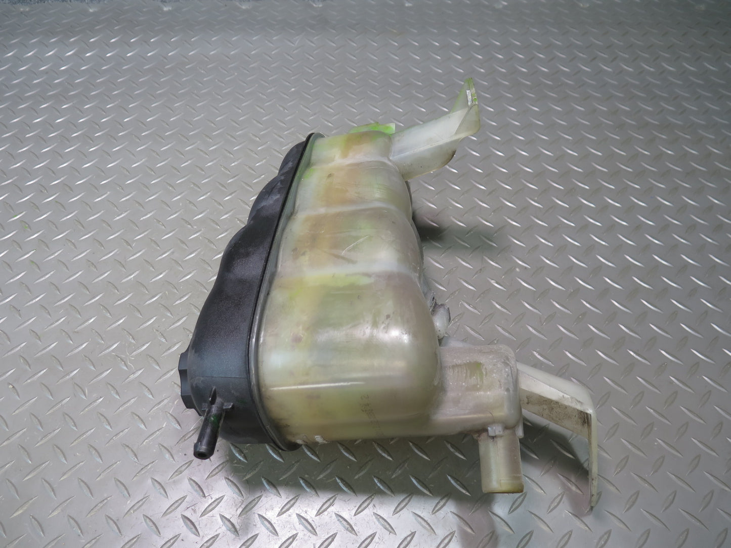 2007-2014 Cadillac Escalade Engine Radiator Expansion Overflow Reservoir Tank