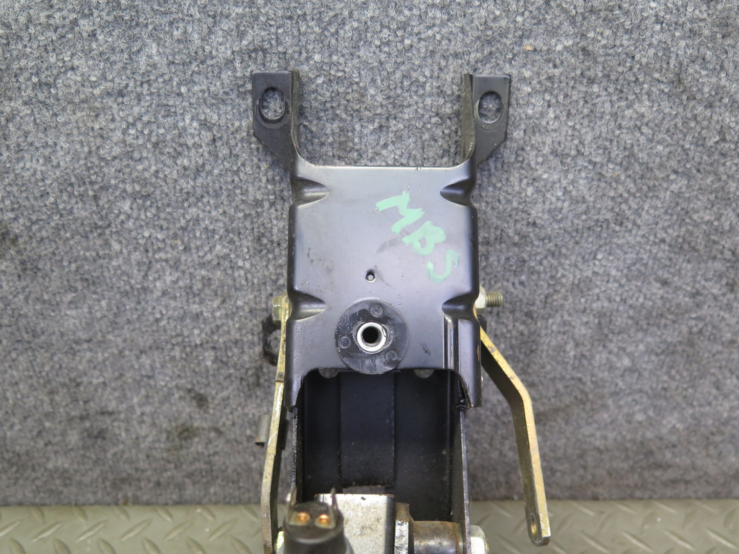 83-89 BMW E24 633CSi 635CSi A/T Brake Pedal Assembly OEM
