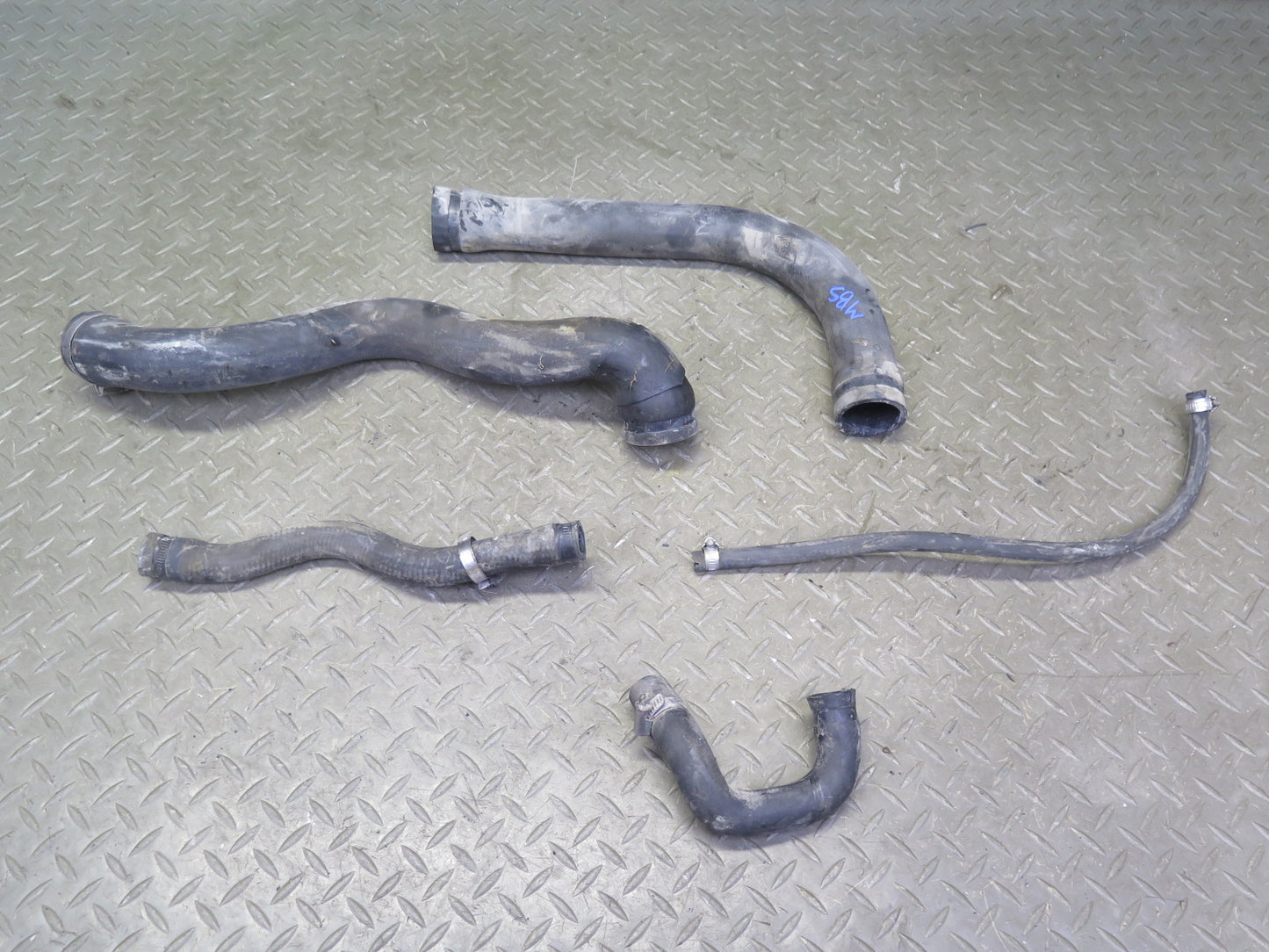 83-84 BMW E24 633CSi Engine Radiator Coolant Hose Pipe Line Set OEM