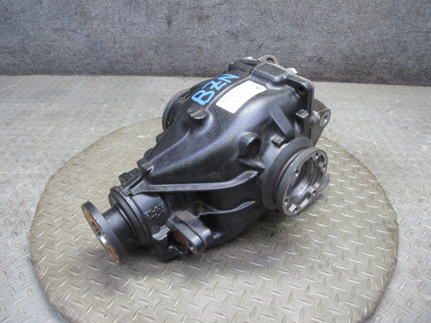 06-07 BMW E85 Z4 3.0L M/T Rear Axle Differential Carrier 3.38 Ratio 7551911 OEM