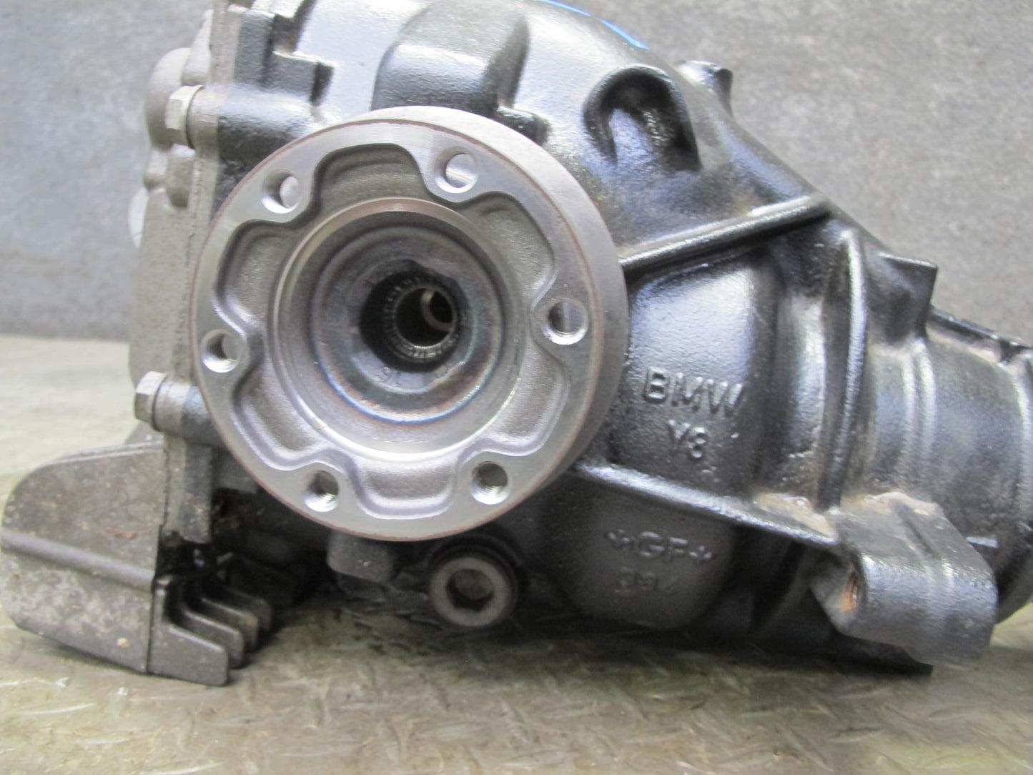 06-07 BMW E85 Z4 3.0L M/T Rear Axle Differential Carrier 3.38 Ratio 7551911 OEM