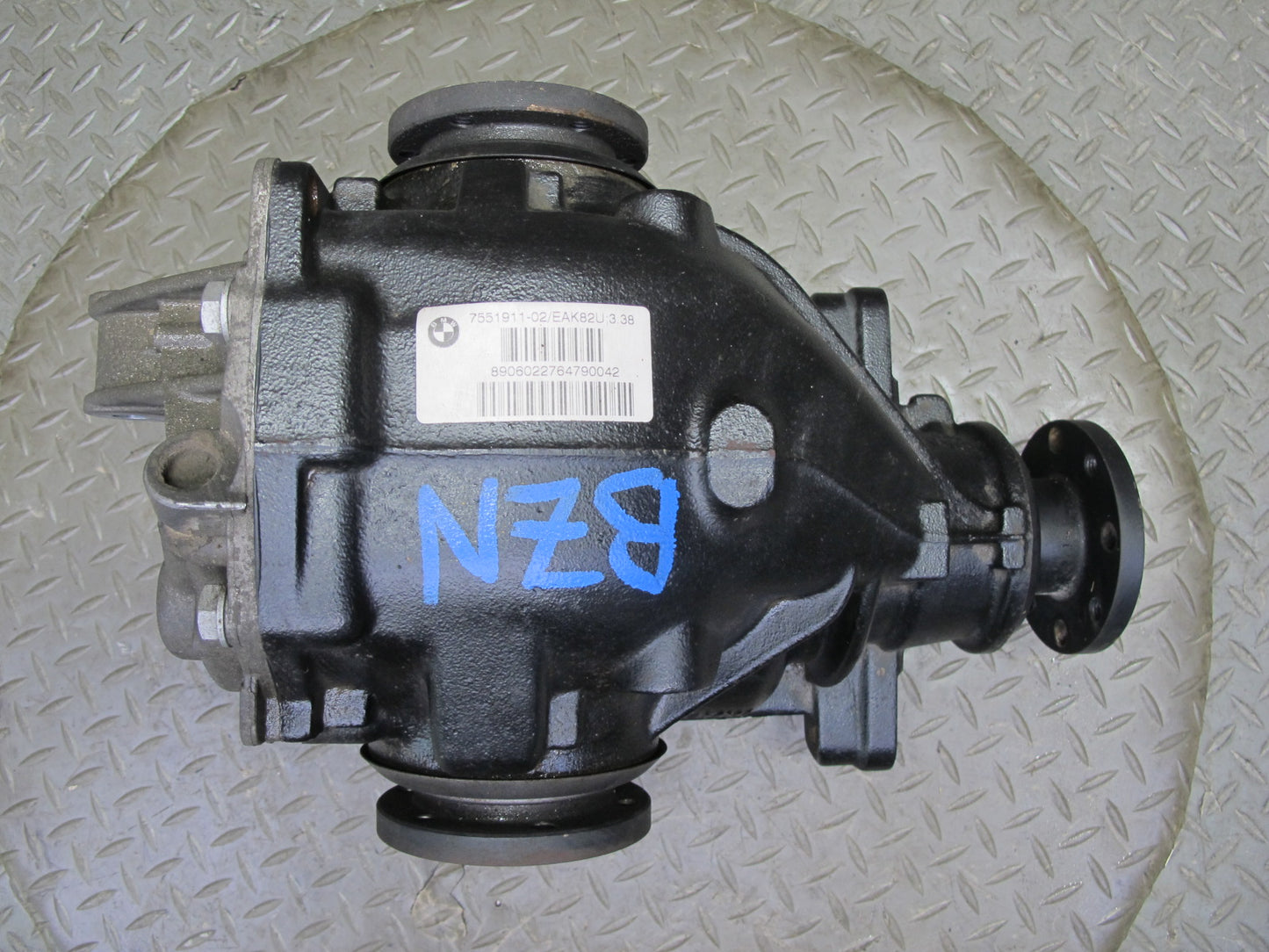 06-07 BMW E85 Z4 3.0L M/T Rear Axle Differential Carrier 3.38 Ratio 7551911 OEM