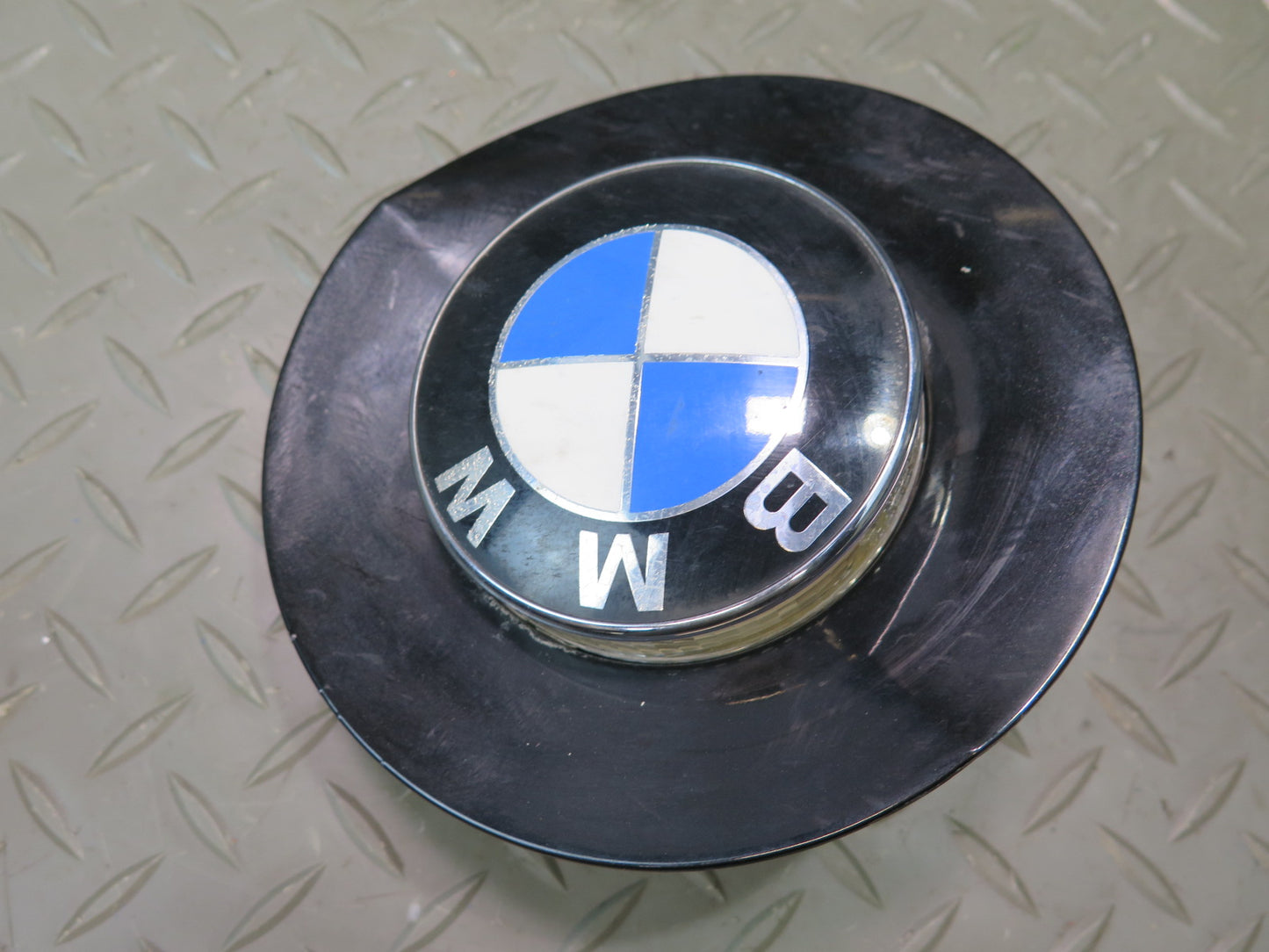 05-08 BMW E85 E86 Z4 Front Left & Right Fender Turn Signal Light Logo Set OEM