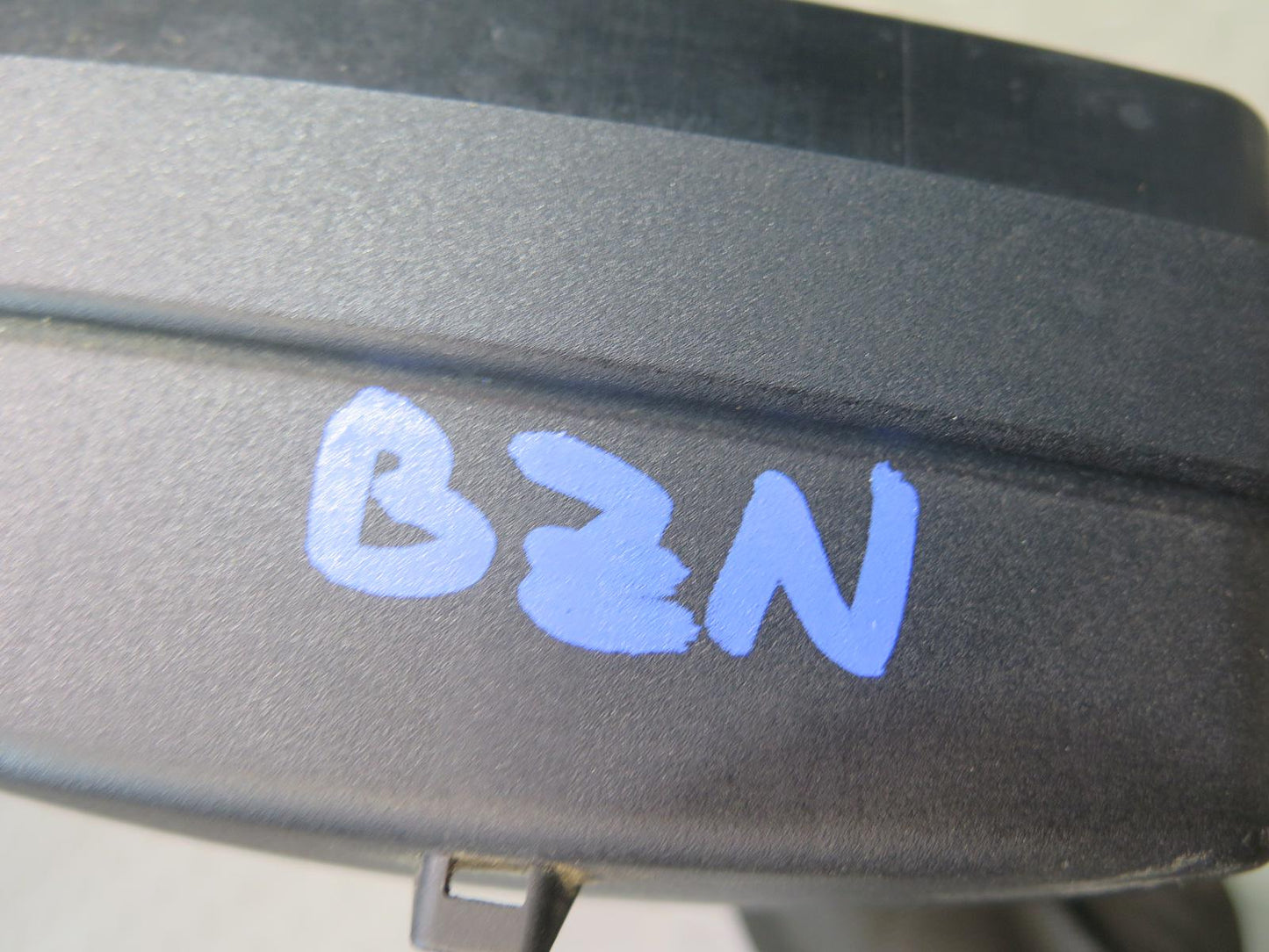 06-08 BMW E86 E85 Z4 N52 3.0L Power Distribution Fuse Relay Box w Housing OEM
