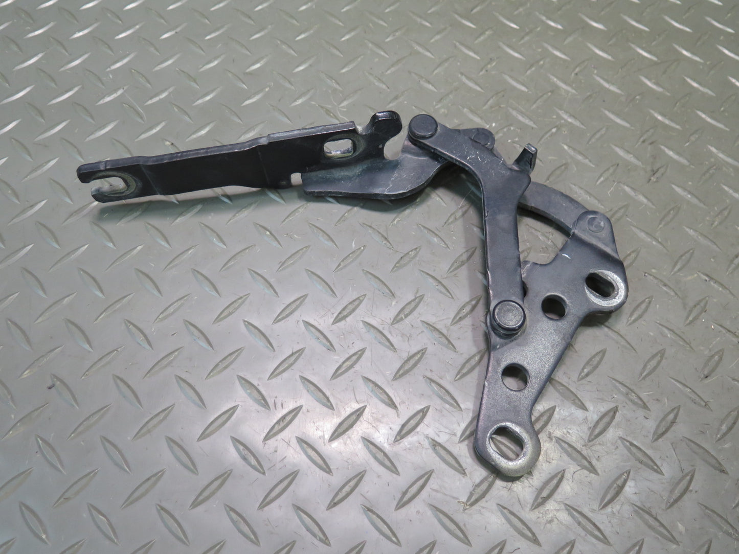 03-08 BMW E86 E85 Z4 Set of 2 Front Left & Right Hood Bonnet Hinge OEM