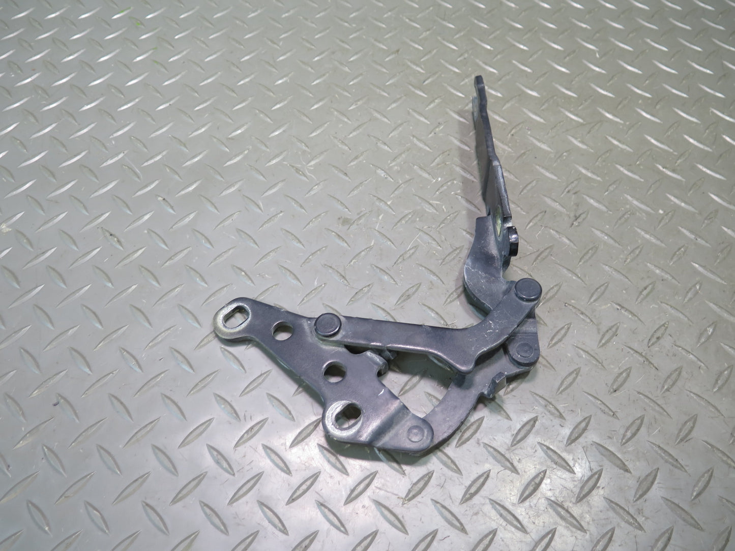 03-08 BMW E86 E85 Z4 Set of 2 Front Left & Right Hood Bonnet Hinge OEM