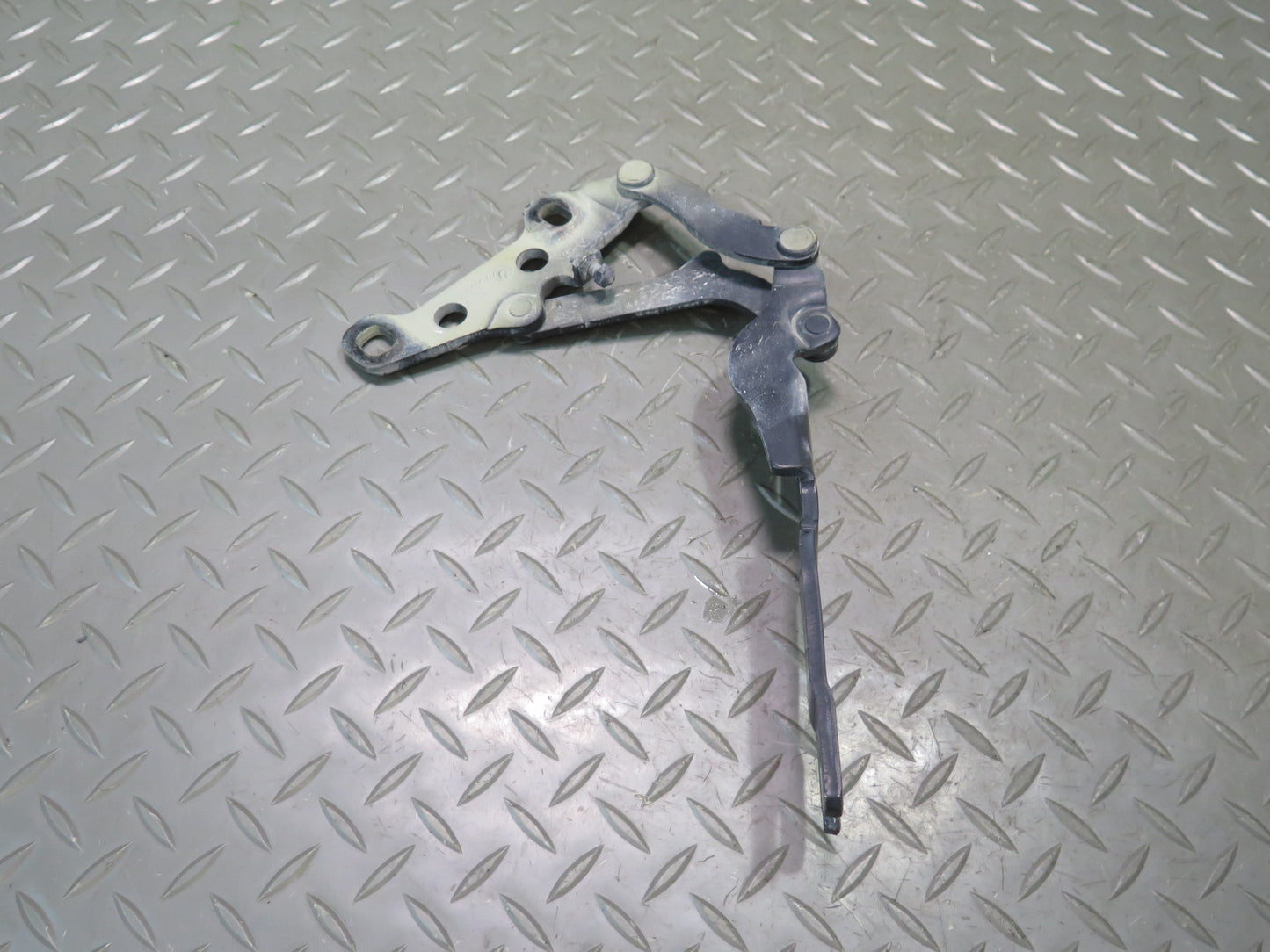 03-08 BMW E86 E85 Z4 Set of 2 Front Left & Right Hood Bonnet Hinge OEM