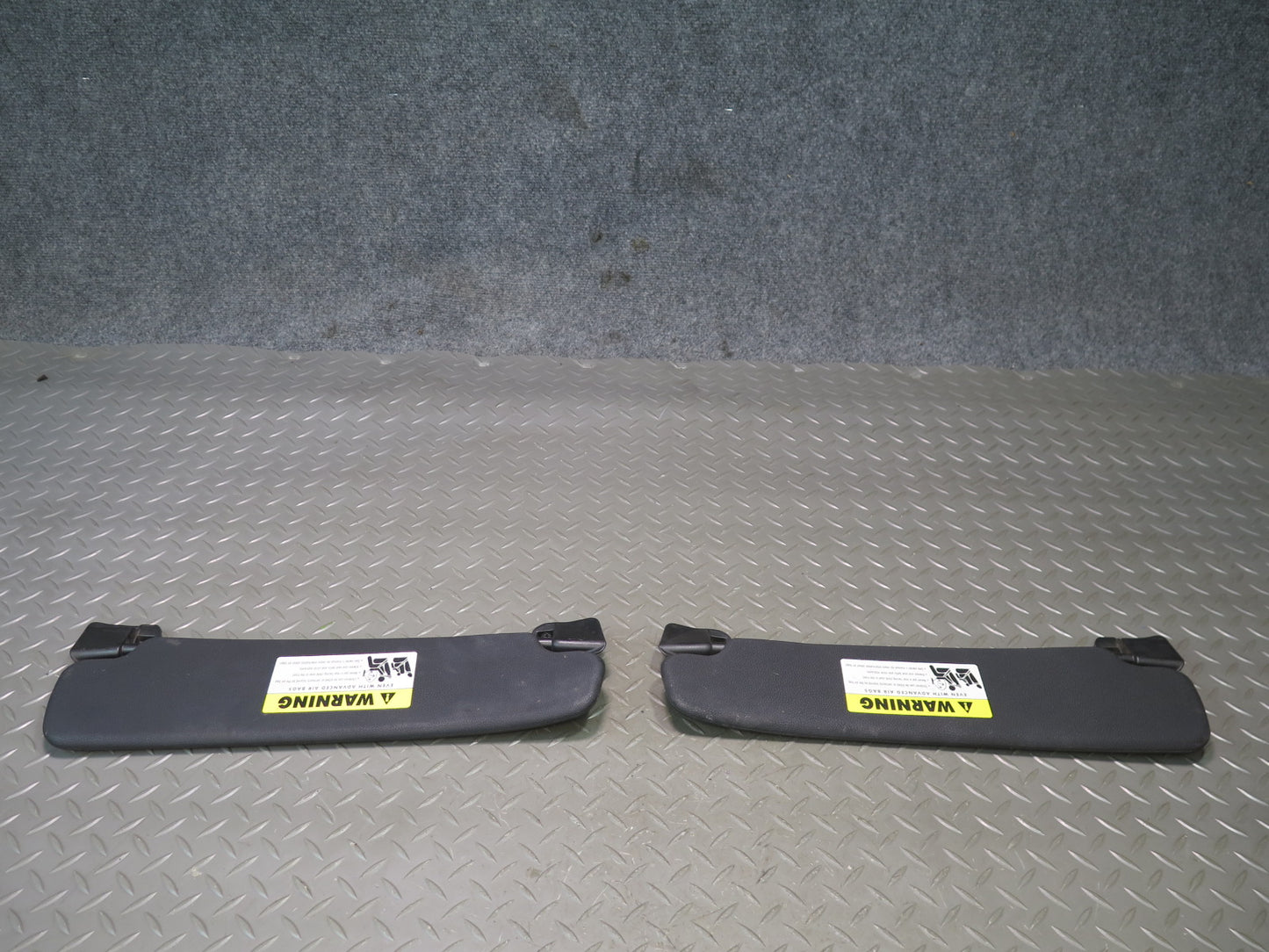 03-08 BMW E85 Z4 Convertible Set of 2 Front Left & Right Sun Visor Black OEM