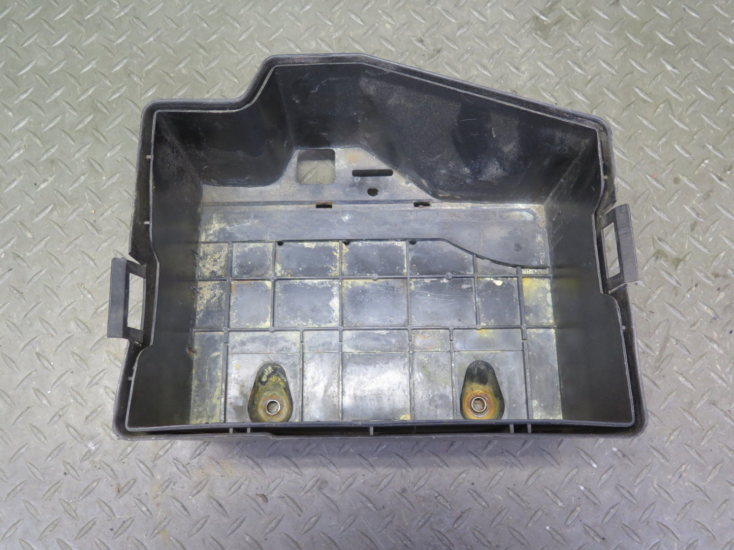 94-99 BMW E36 318i 318ti Battery Tray Box Support Holder 8361677 OEM