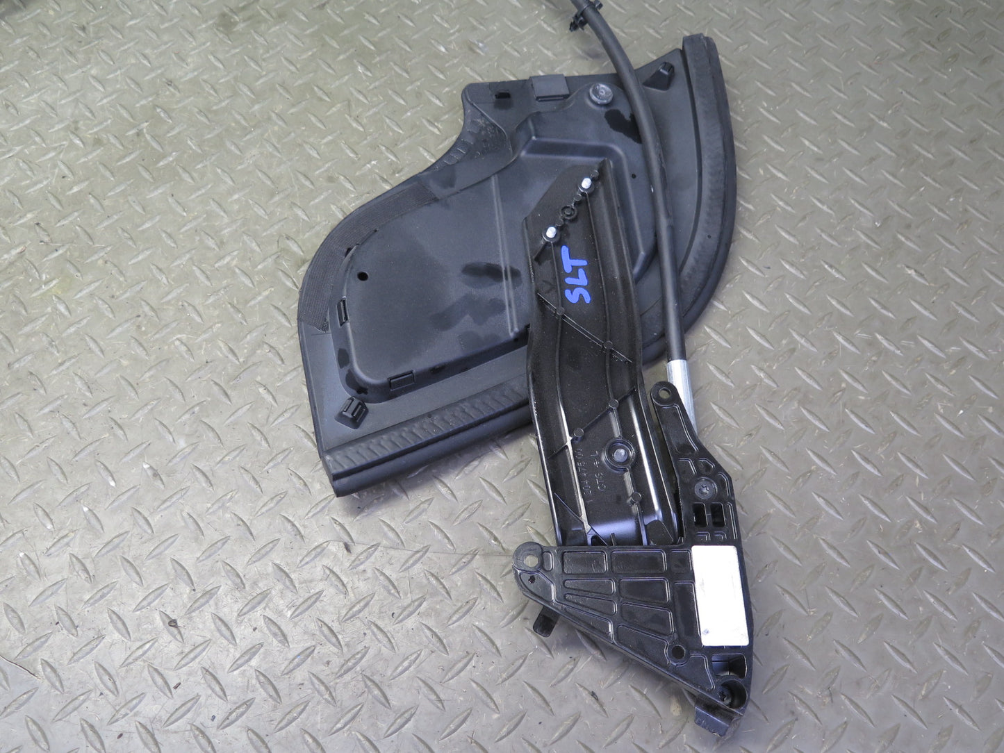 07-12 Mercedes R230 Sl-class Convertible TOP Roof Rear Flap Motor Assembly OEM