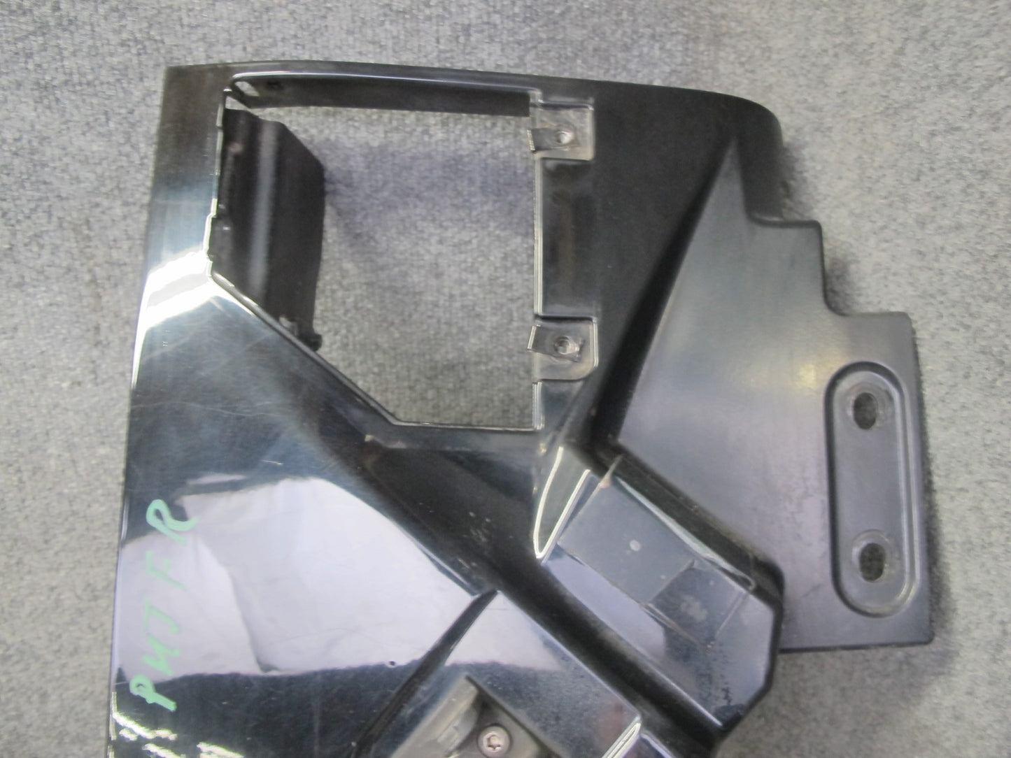 2003-2009 Hummer H2 Front Right Pass Side Fender Shell Cover Panel 15062998