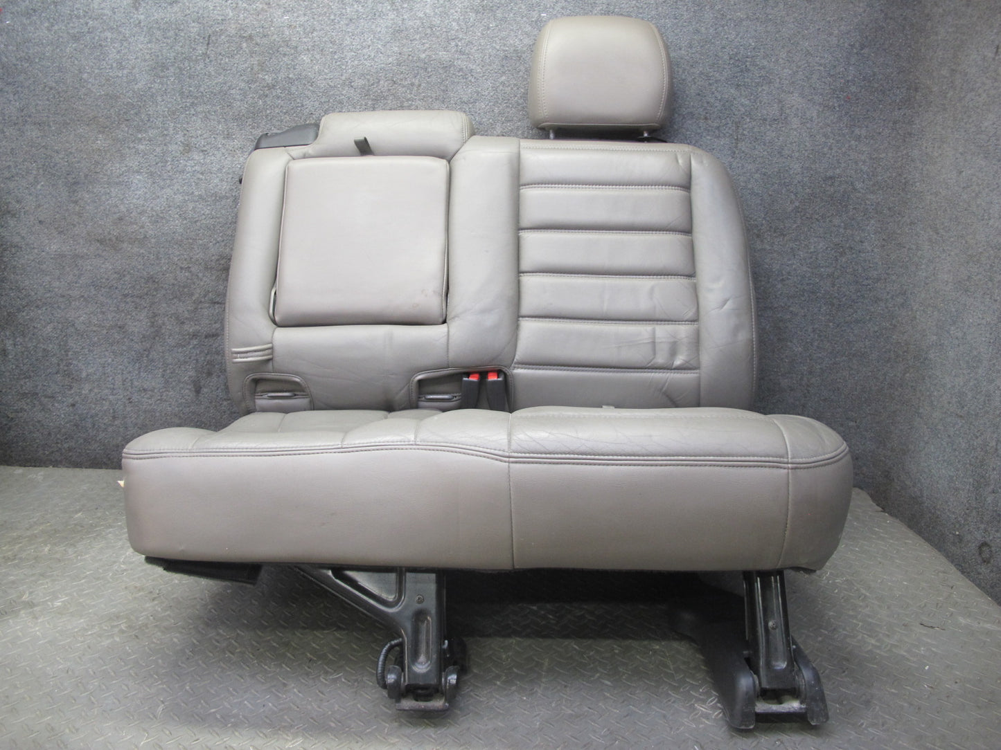 2005-2007 Hummer H2 Rear 2ND ROW Left & Right Side Leather Seat Set of 2