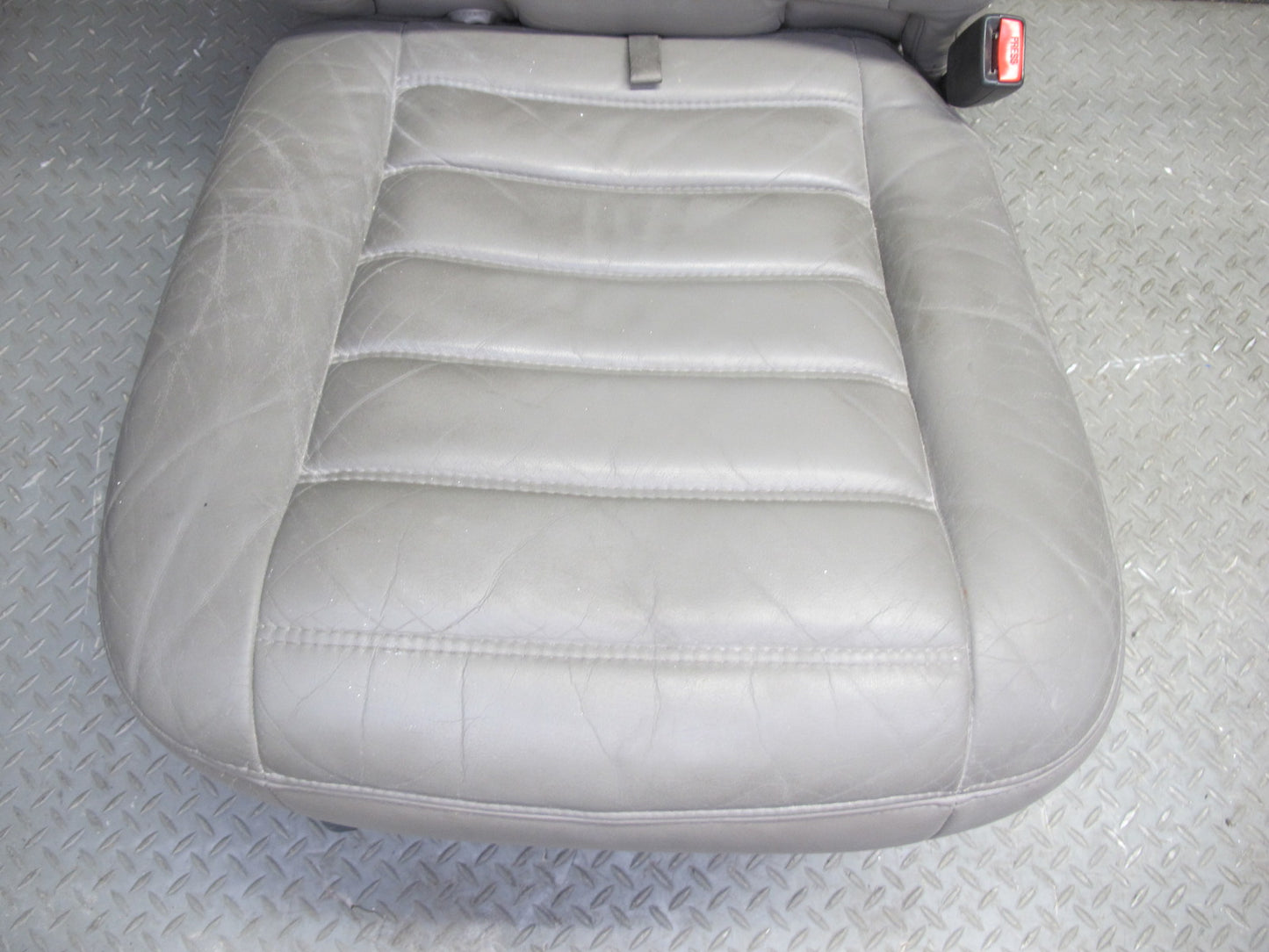 2005-2007 Hummer H2 Rear 2ND ROW Left & Right Side Leather Seat Set of 2