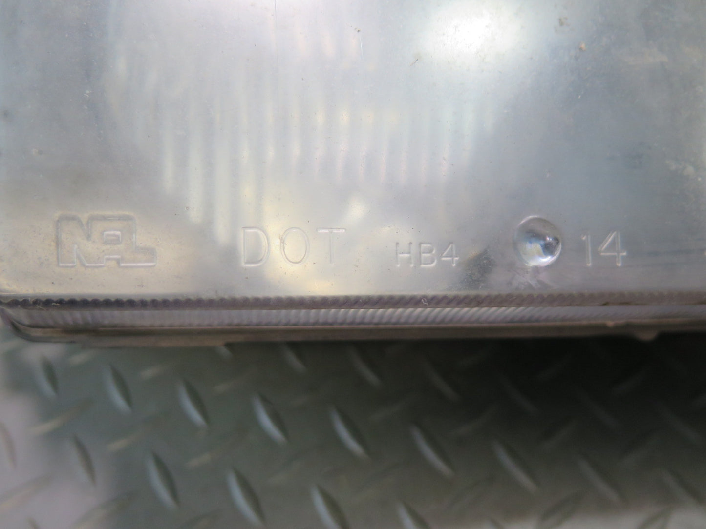 95-99 BMW E36 318ti Front Right Halogen Headlight Lamp OEM