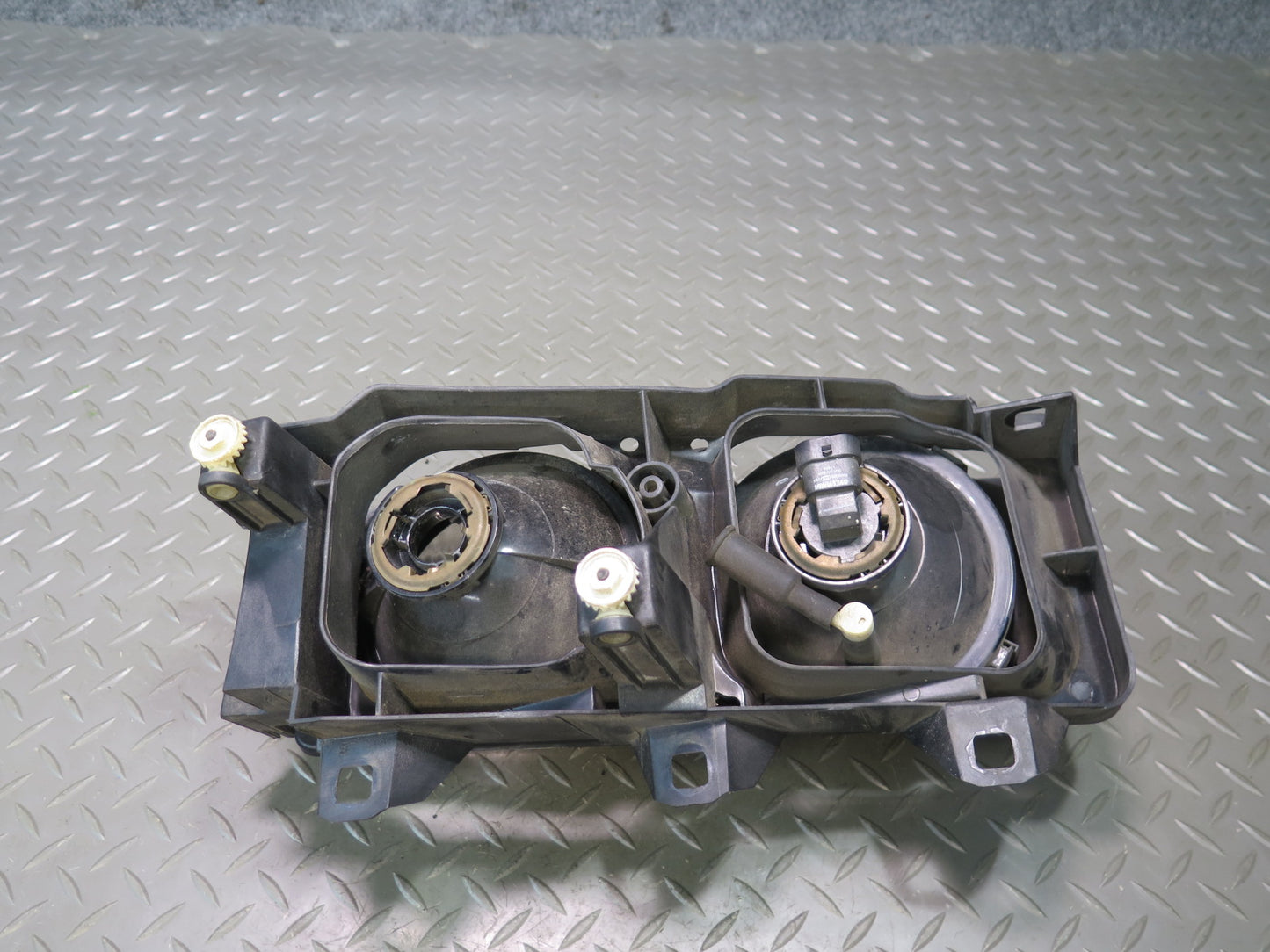 95-99 BMW E36 318ti Front Right Halogen Headlight Lamp OEM