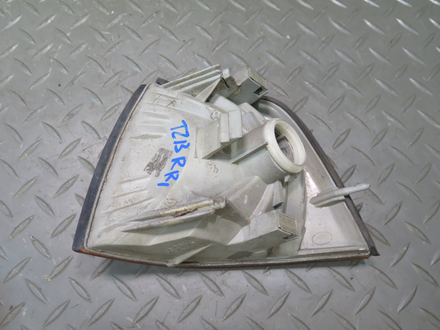 95-99 BMW E36 318ti Compact 2-DOOR Front Turn Signal Corner Light Lamp OEM