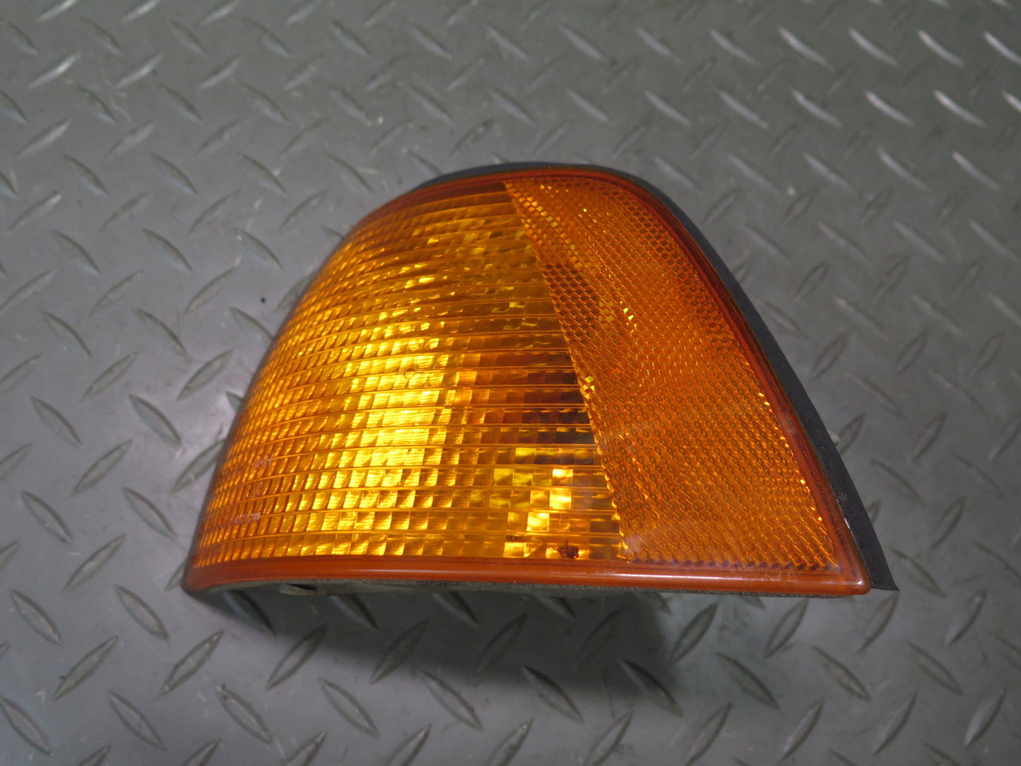 95-99 BMW E36 318ti Compact 2-DOOR Front Turn Signal Corner Light Lamp OEM