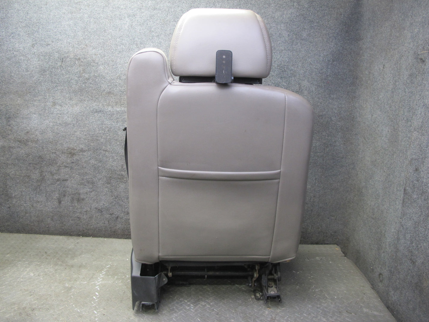 2005-2007 Hummer H2 Front Left & Right Side Leather Seat Set of 2