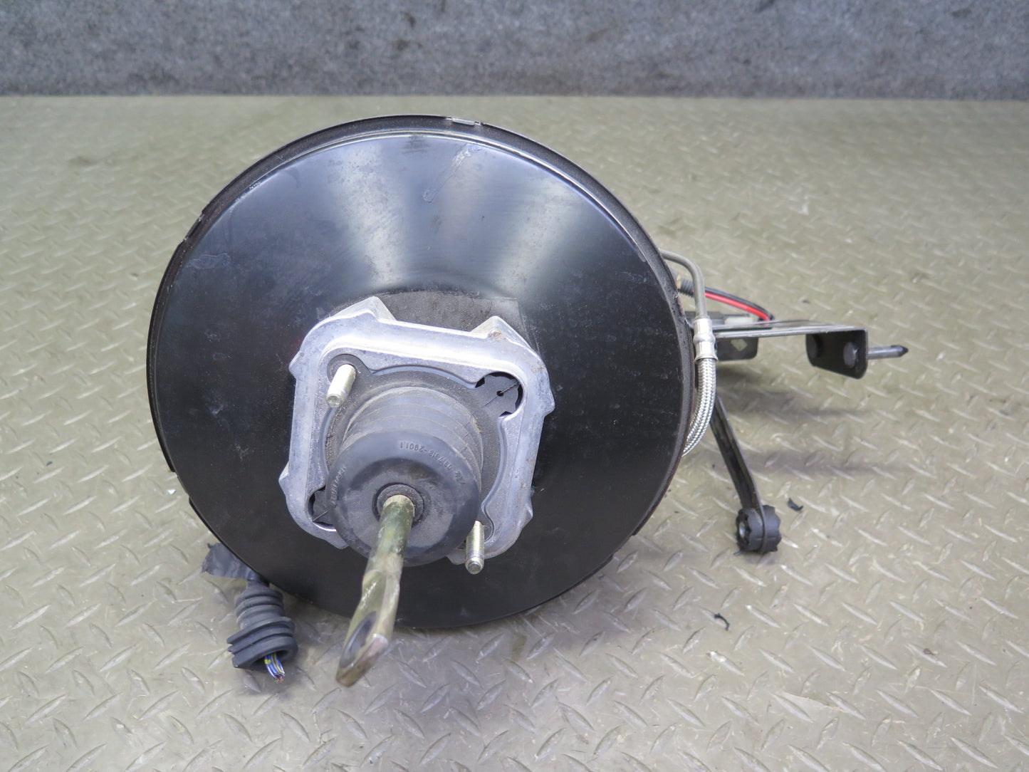 2001 BMW E46 330ci Brake Master Cylinder Booster Fluid Reservoir w DSC Pump OEM