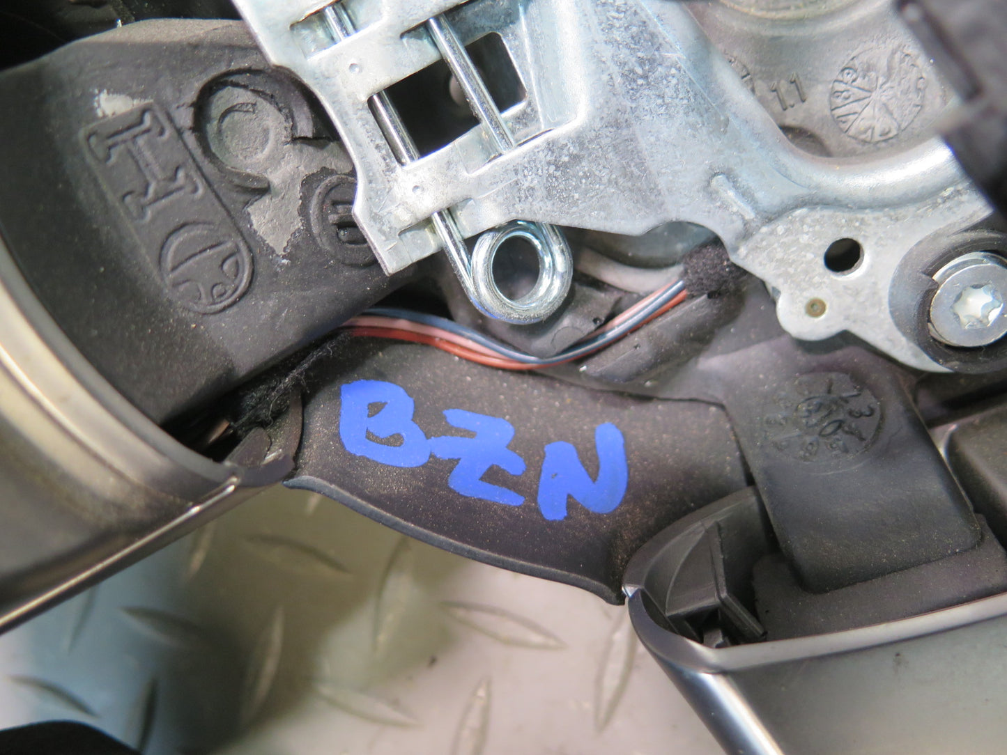 03-08 BMW E86 E85 Z4 Leather Sport Multifunction Steering Black 94K Miles OEM