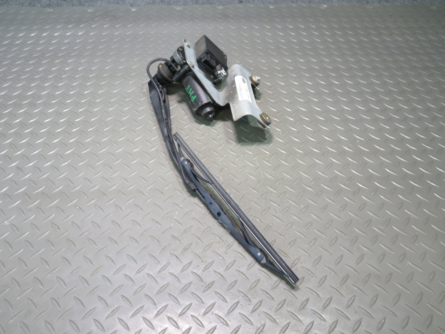 2003-2007 Hummer H2 Rear Tailgate Lift Gate Back Door Wiper W/ Motor 15186765
