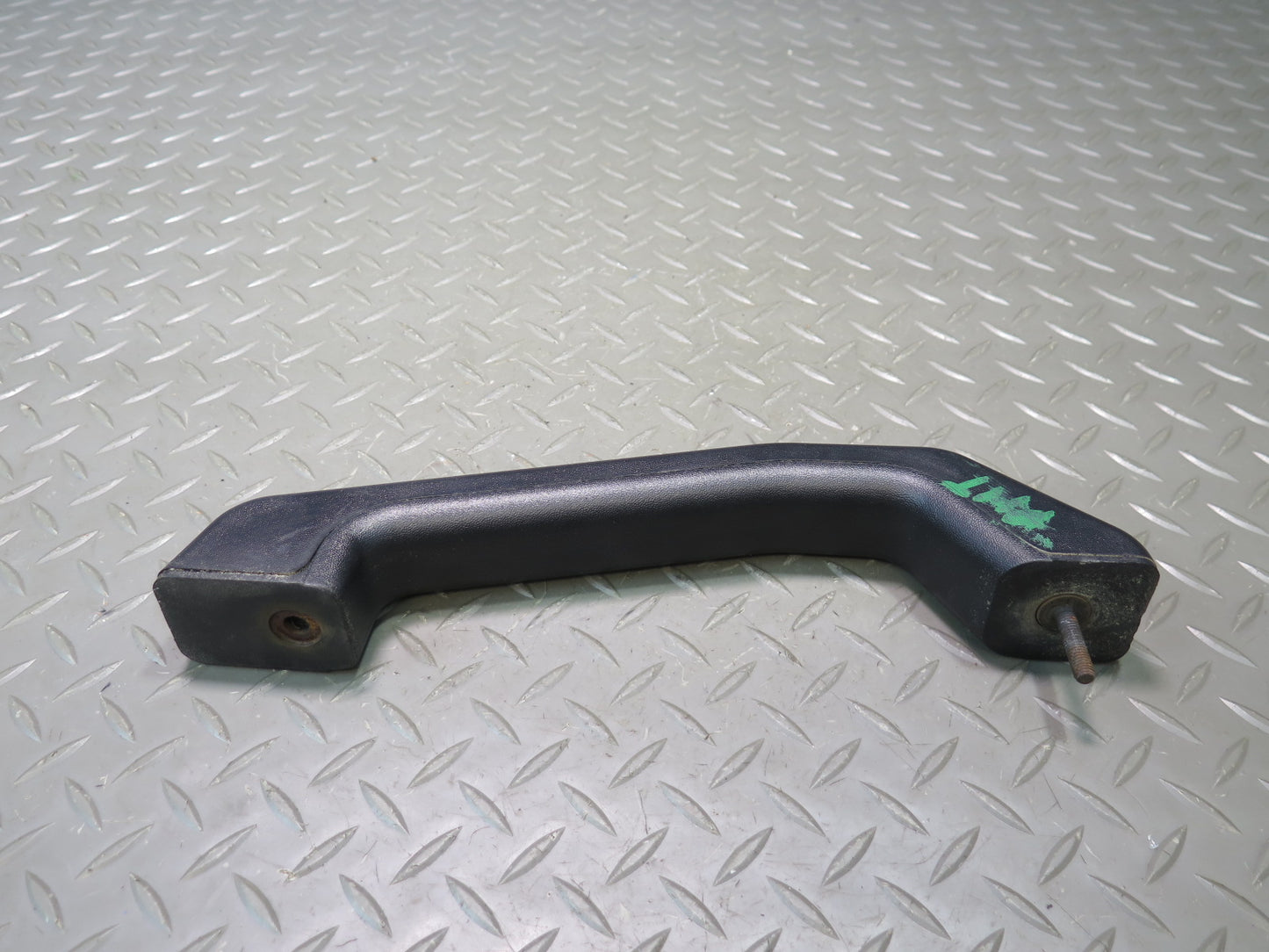 2003-2007 Hummer H2 Left & Right Side Upper Hood Grab Handle Black Set
