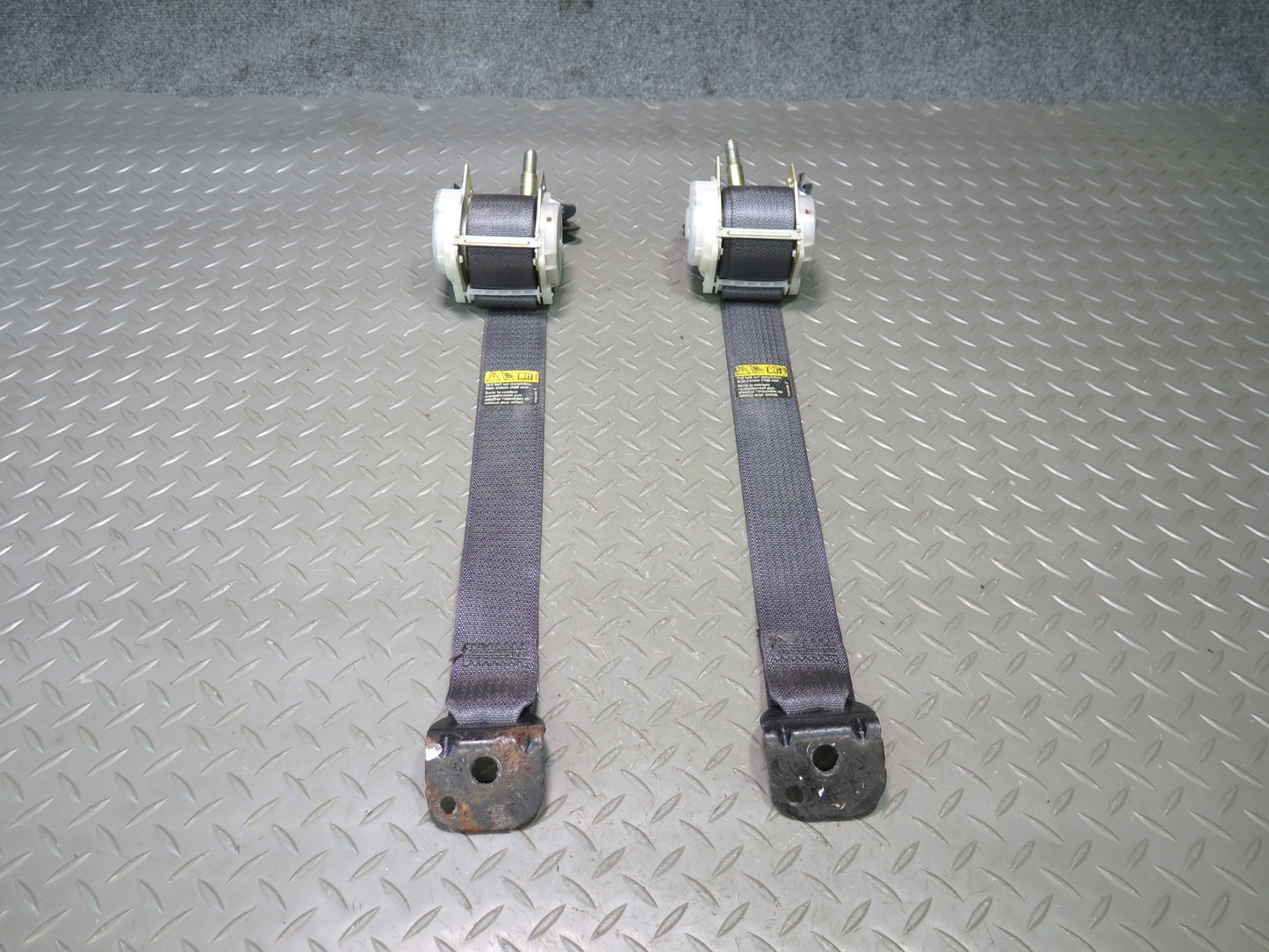 03-07 HUMMER H2 REAR RIGHT & LEFT SIDE SEATBELT RETRACTOR SET OEM