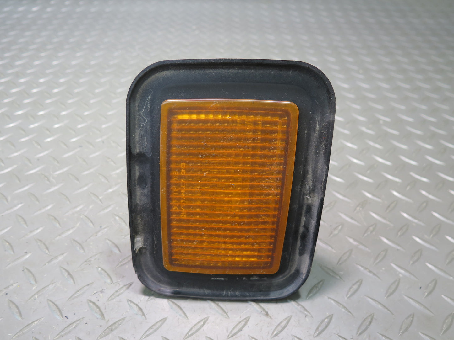 2003-2009 Hummer H2 Front Left & Right Side Turn Signal Parking Light Lamp Set