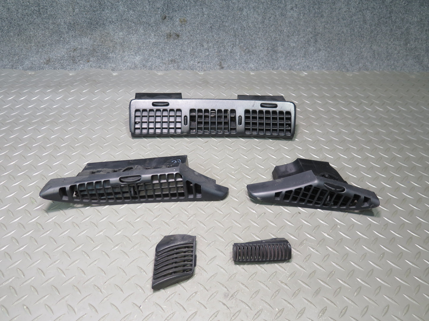 1993 Chevrolet Corvette C4 Set of 5 Dash Front A/C Air Vent Trim Grille OEM