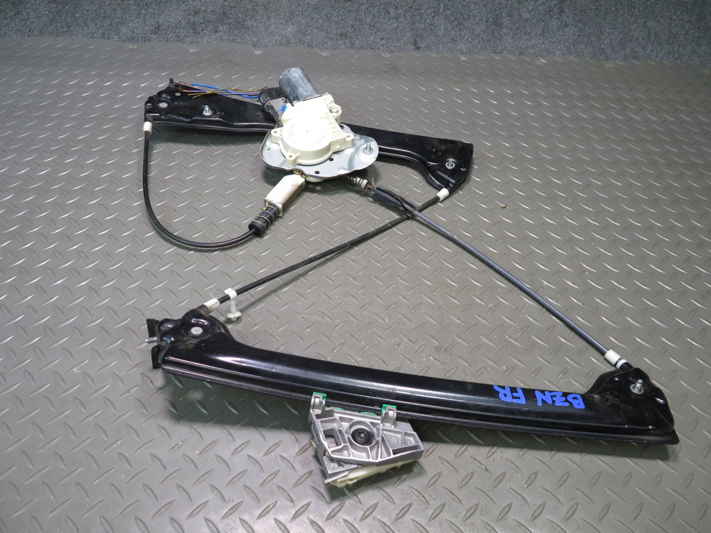 03-08 BMW E85 E86 Z4 Right Door Window Regulator w Motor OEM