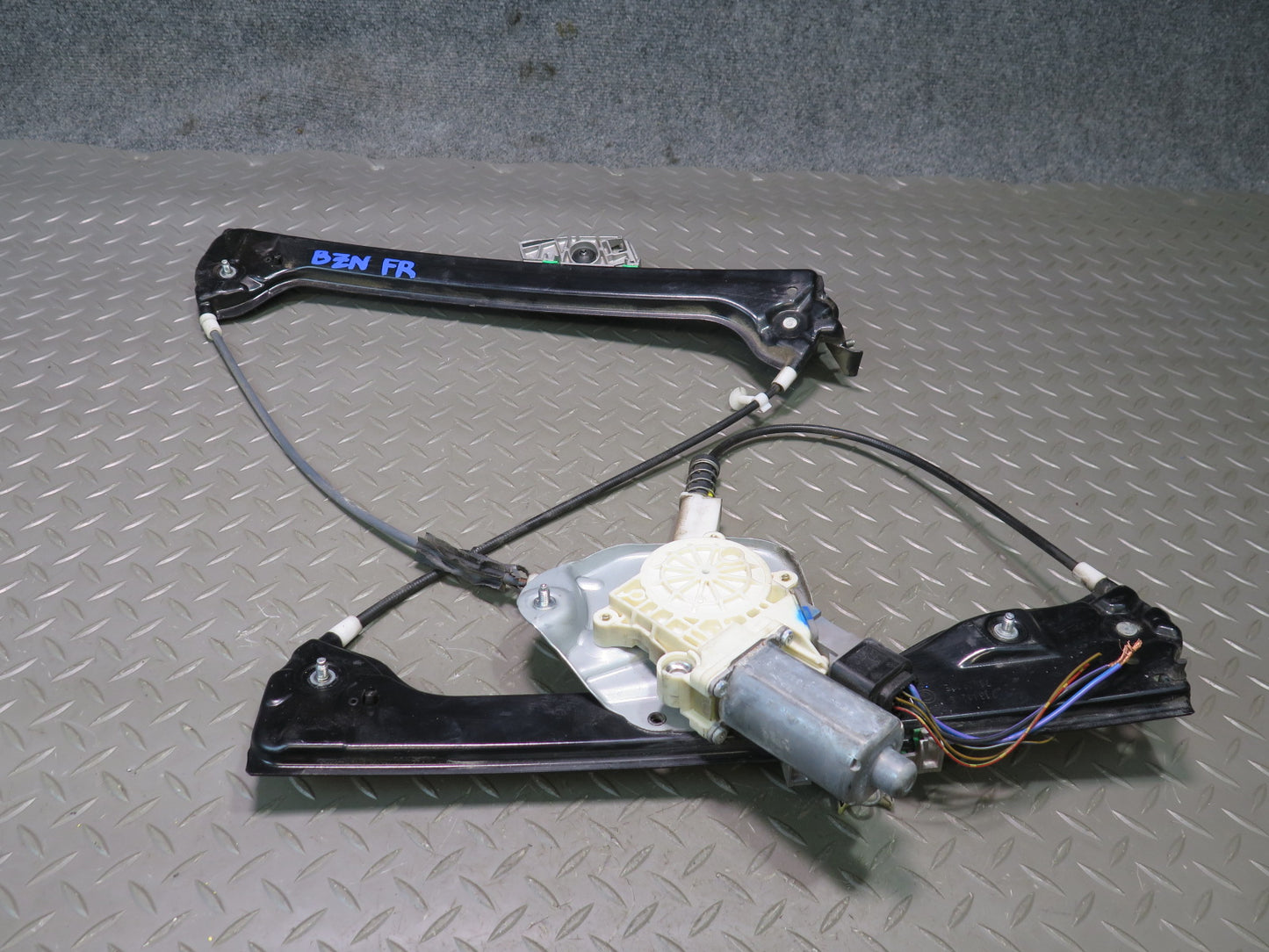03-08 BMW E85 E86 Z4 Right Door Window Regulator w Motor OEM