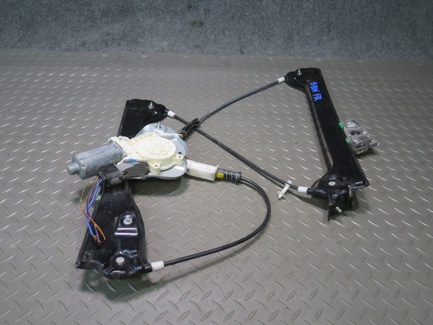 03-08 BMW E85 E86 Z4 Right Door Window Regulator w Motor OEM
