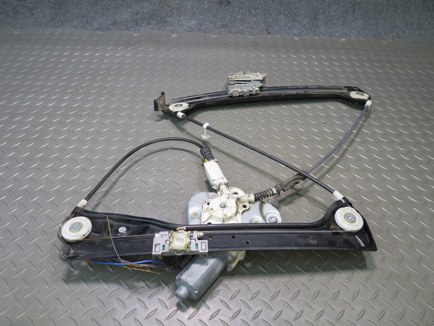 03-08 BMW E85 E86 Z4 Right Door Window Regulator w Motor OEM