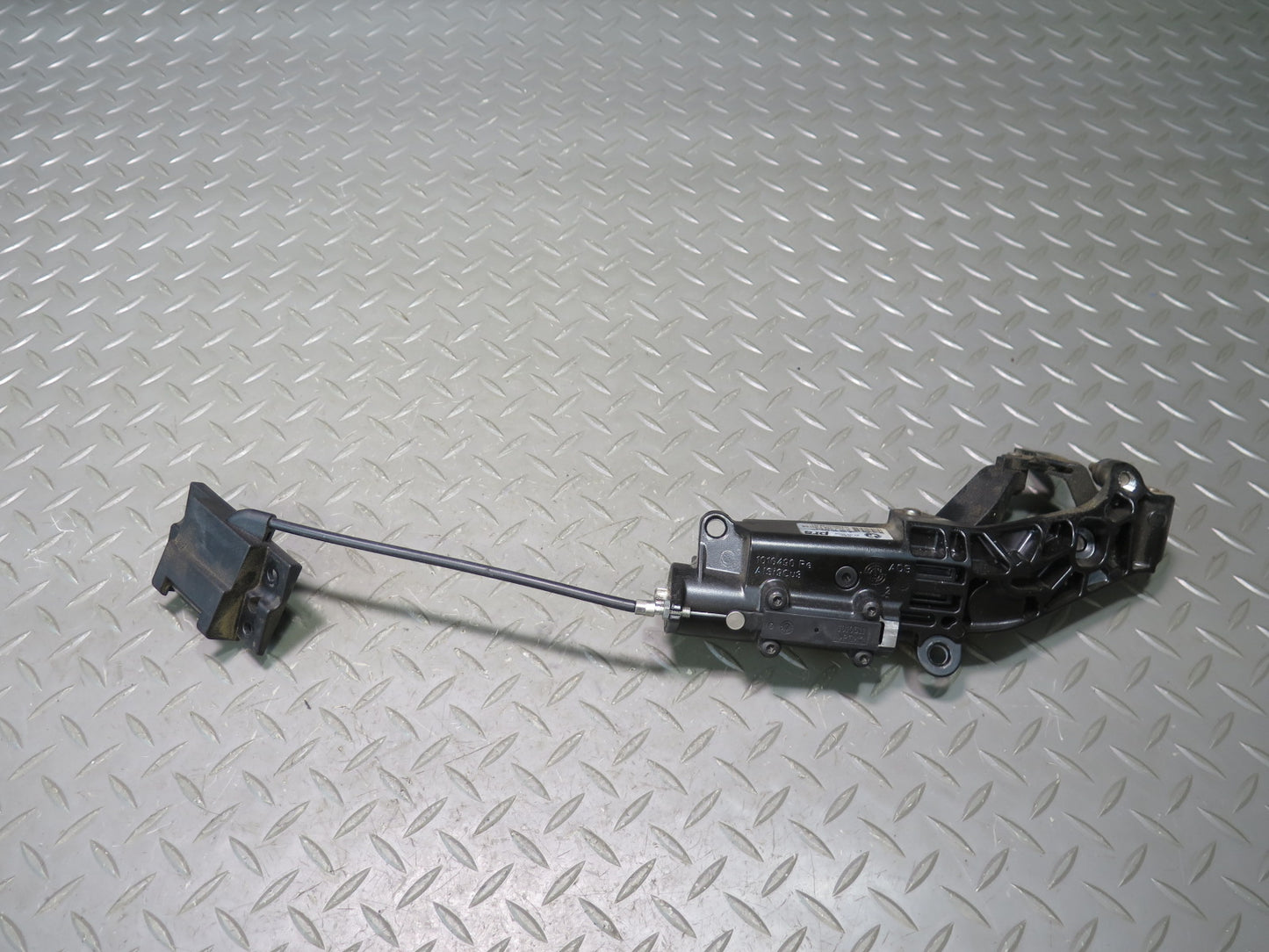 03-08 BMW E85 Z4 Right & Left Soft TOP Lock Latch Mechanism Set OEM