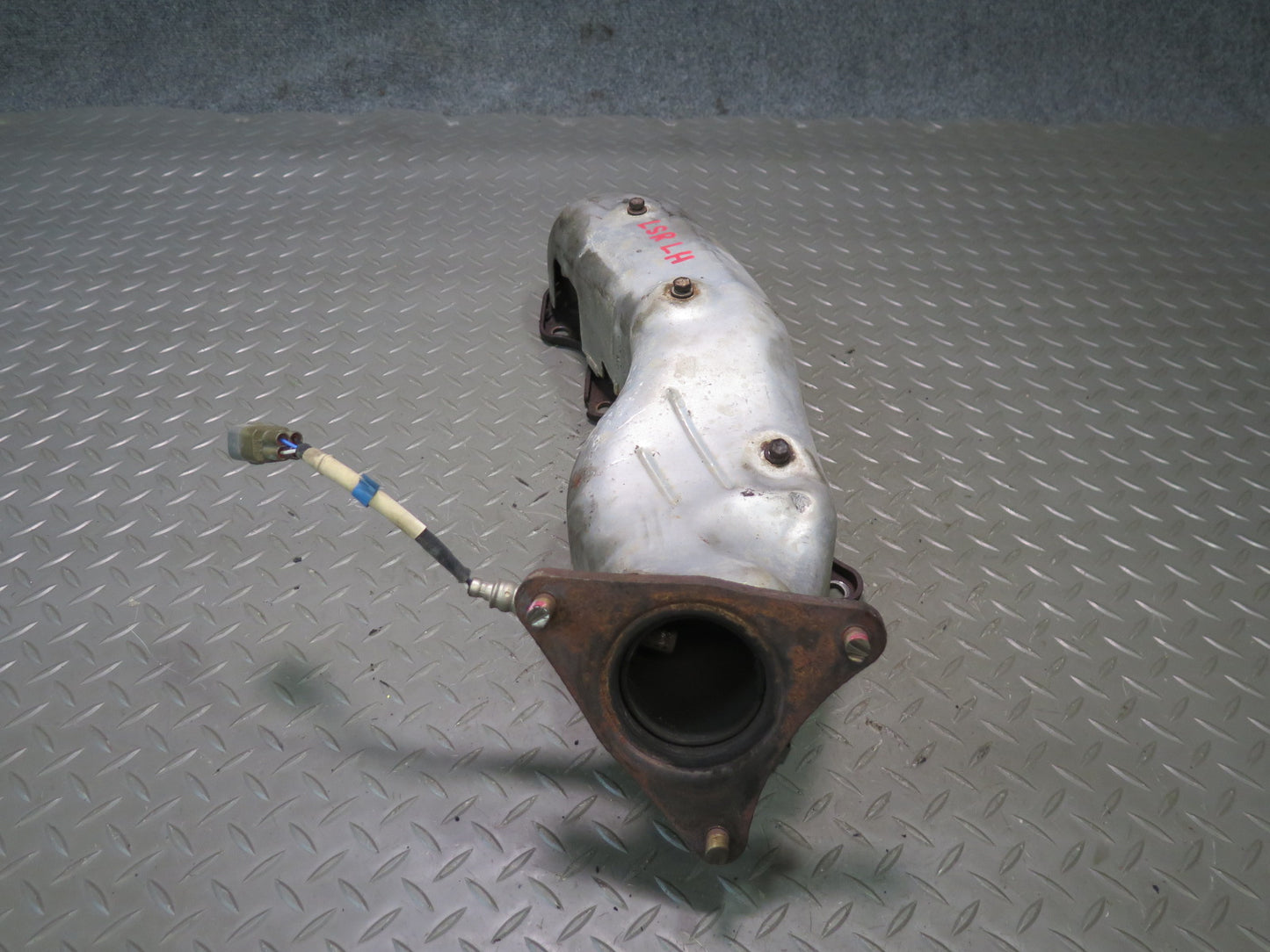 98-00 Lexus UCF20L LS400 1UZFE Left Exhaust Manifold w O2 Oxygen Sensor OEM