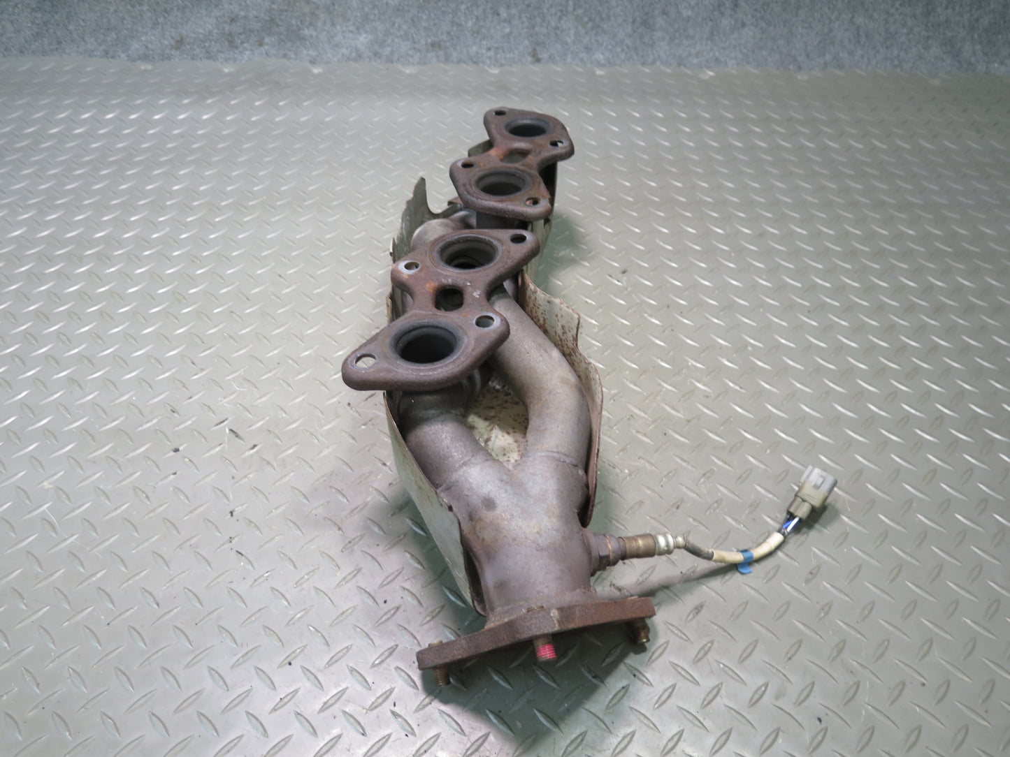 98-00 Lexus UCF20L LS400 1UZFE Left Exhaust Manifold w O2 Oxygen Sensor OEM