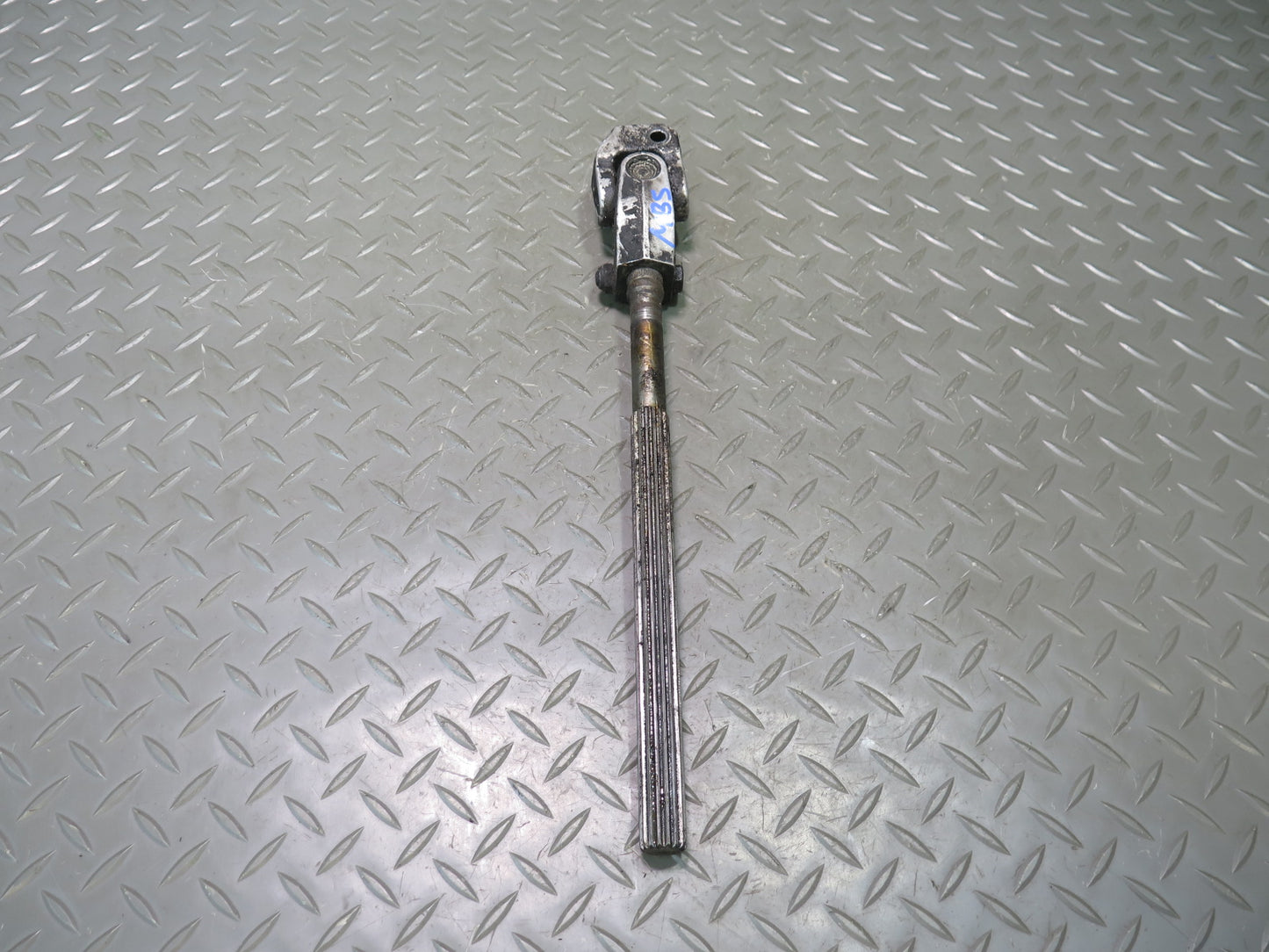 82-89 BMW E24 633CSI 635CSI Steering Column Lower U Joint Linkage Shaft OEM