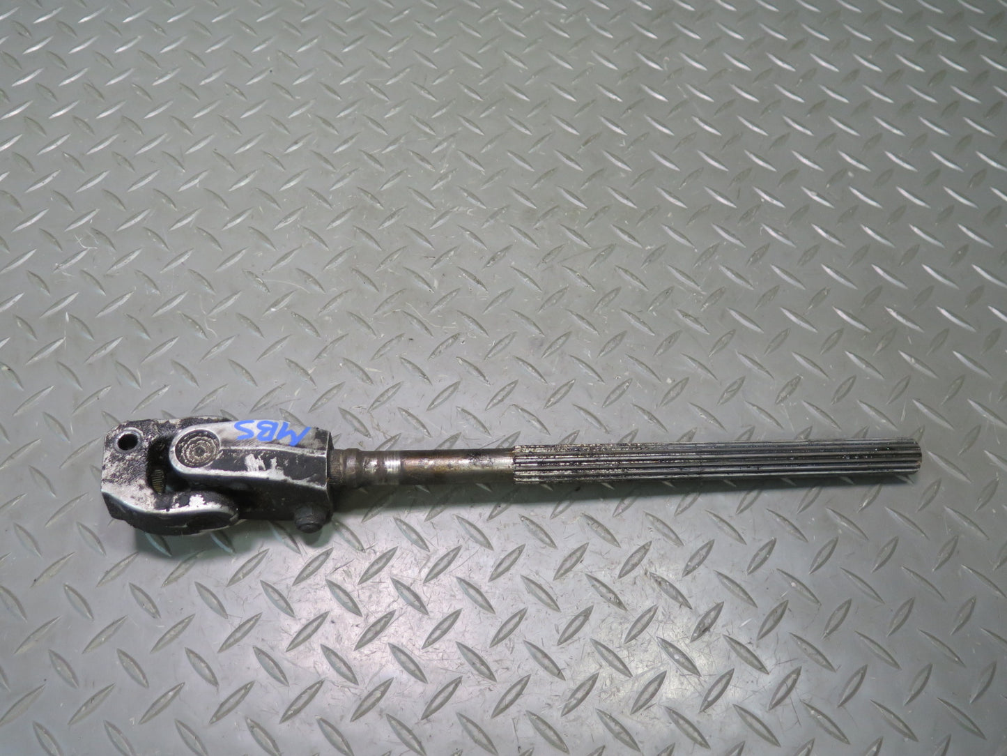 82-89 BMW E24 633CSI 635CSI Steering Column Lower U Joint Linkage Shaft OEM