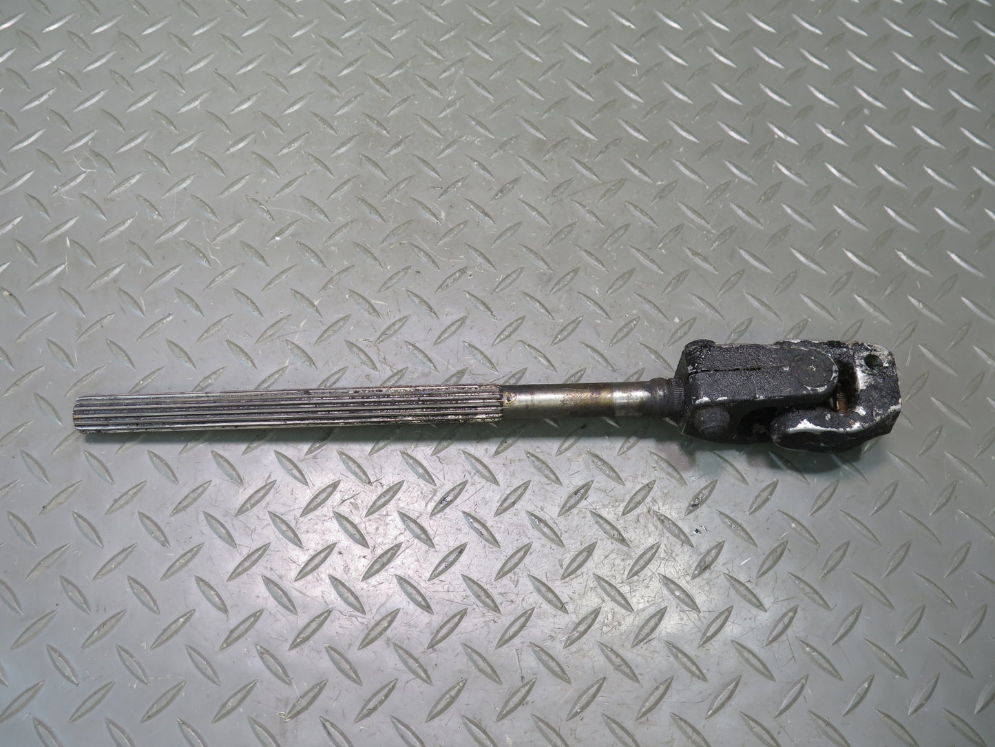 82-89 BMW E24 633CSI 635CSI Steering Column Lower U Joint Linkage Shaft OEM