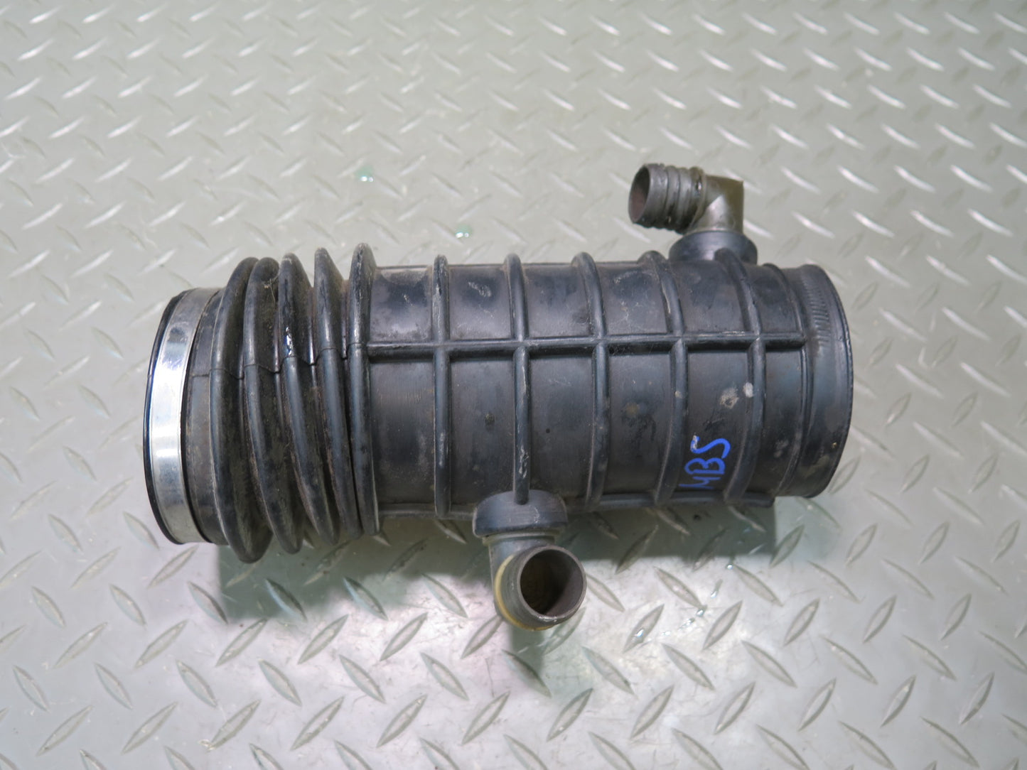 83-84 BMW E24 633CSi M30 Engine Air Intake Cleaner Hose Pipe Line 1272472 OEM