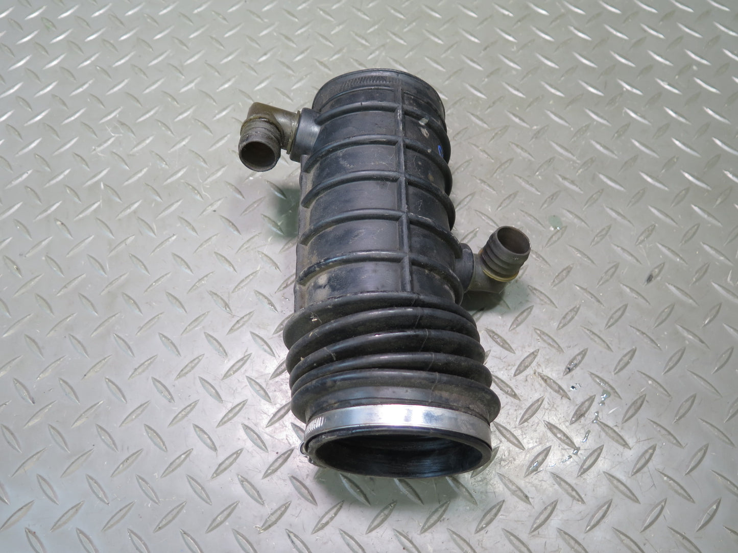 83-84 BMW E24 633CSi M30 Engine Air Intake Cleaner Hose Pipe Line 1272472 OEM