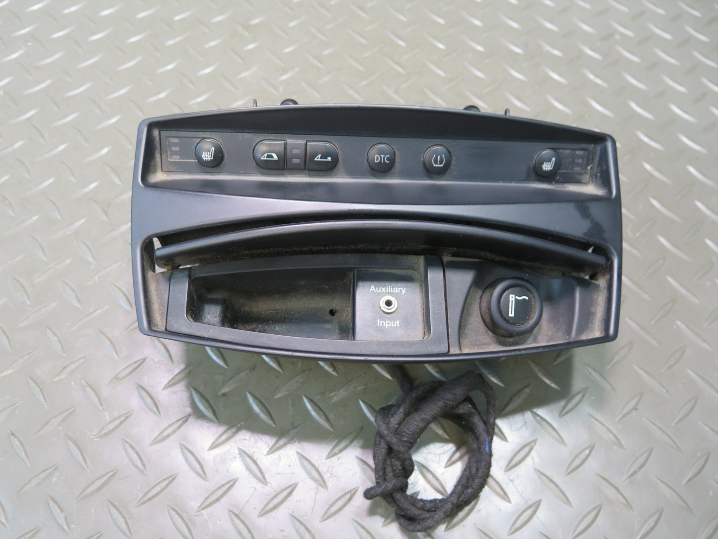 05-08 BMW E85 Z4 Dash Center Console Ash Tray Button Switch Panel 7037227 OEM