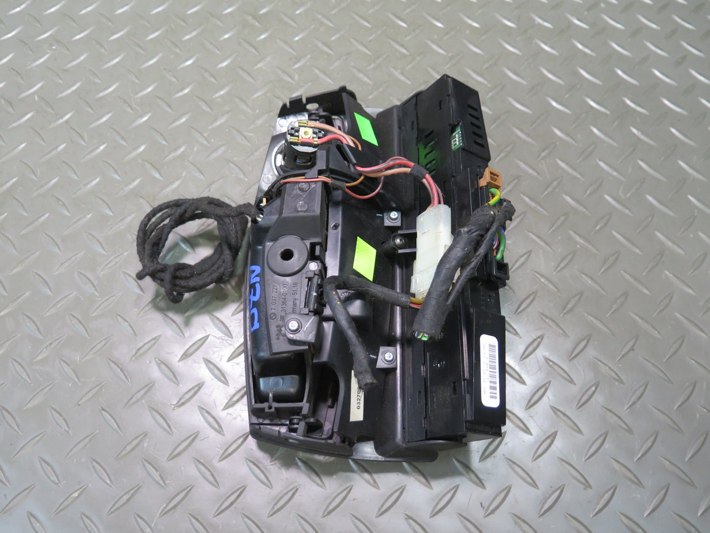 05-08 BMW E85 Z4 Dash Center Console Ash Tray Button Switch Panel 7037227 OEM
