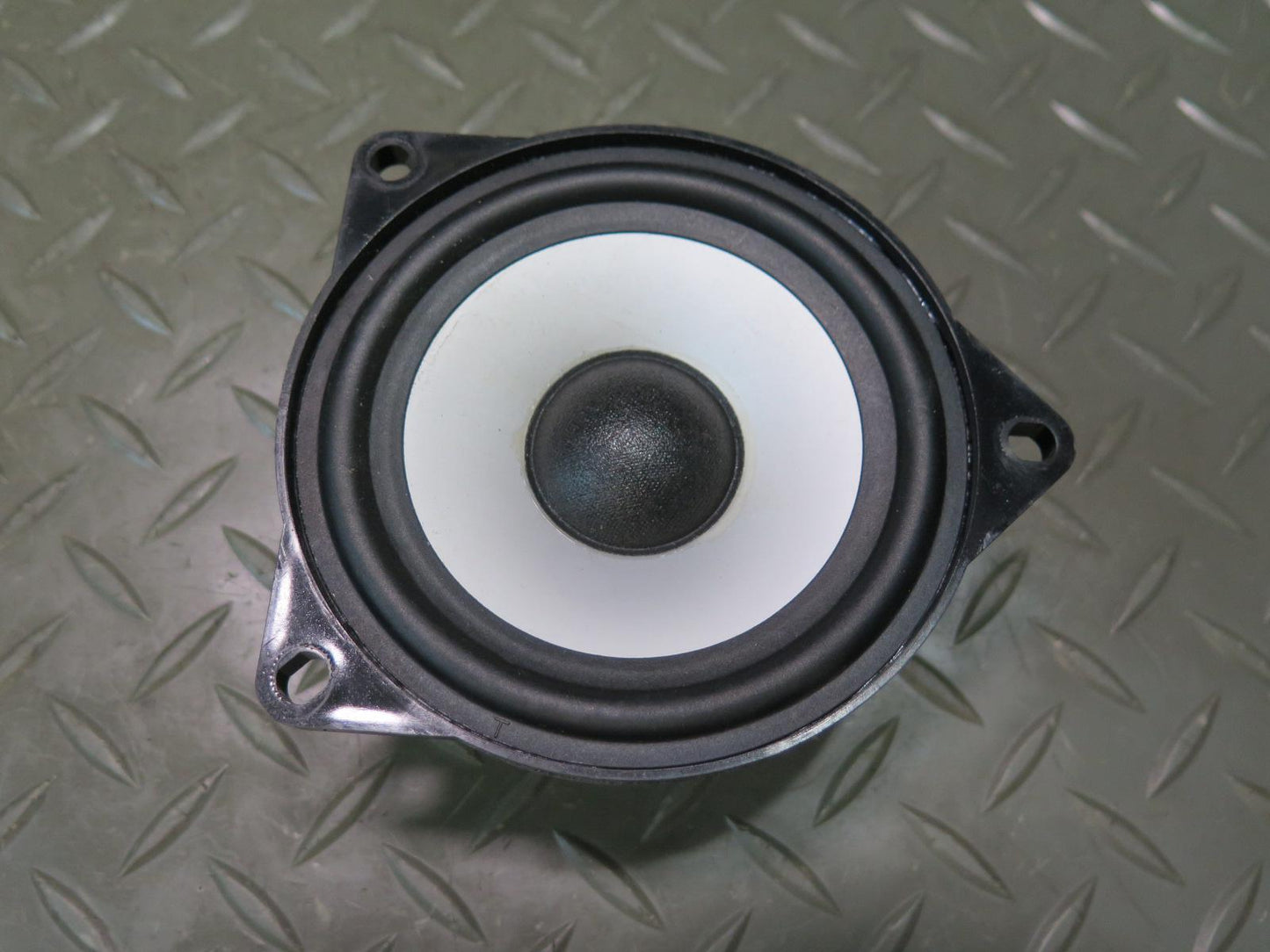 03-08 BMW E86 E85 Z4 Set of 2 Front Left & Right TOP Hi-fi MID Range Speaker OEM