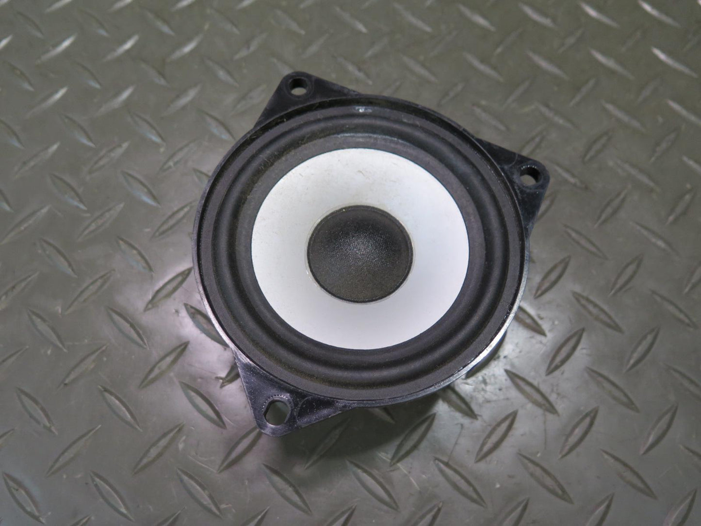03-08 BMW E86 E85 Z4 Set of 2 Front Left & Right TOP Hi-fi MID Range Speaker OEM