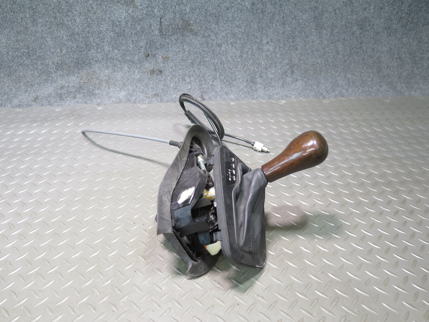 02-06 BMW E46 330ci A/T Automatic Transmission Gear Shifter w Cable & Knob OEM