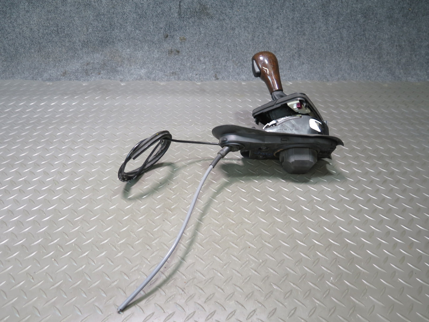 02-06 BMW E46 330ci A/T Automatic Transmission Gear Shifter w Cable & Knob OEM