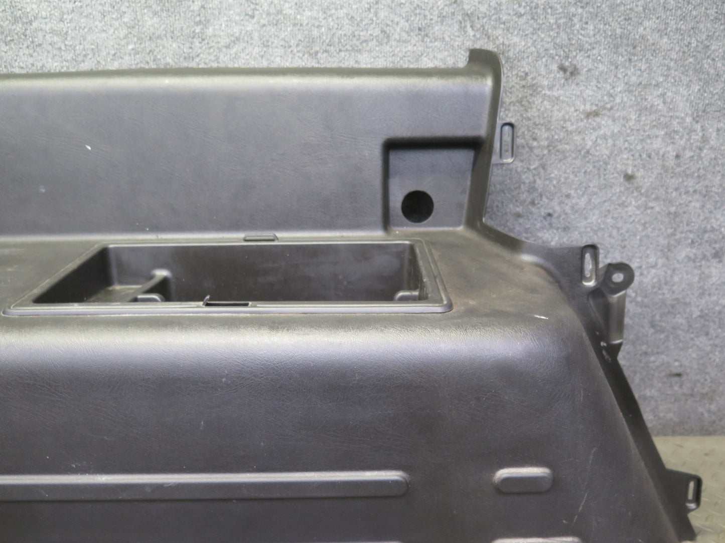 2005-2007 Hummer H2 Rear Left & Right Side Trunk Quarter Panel Trim Cover Set