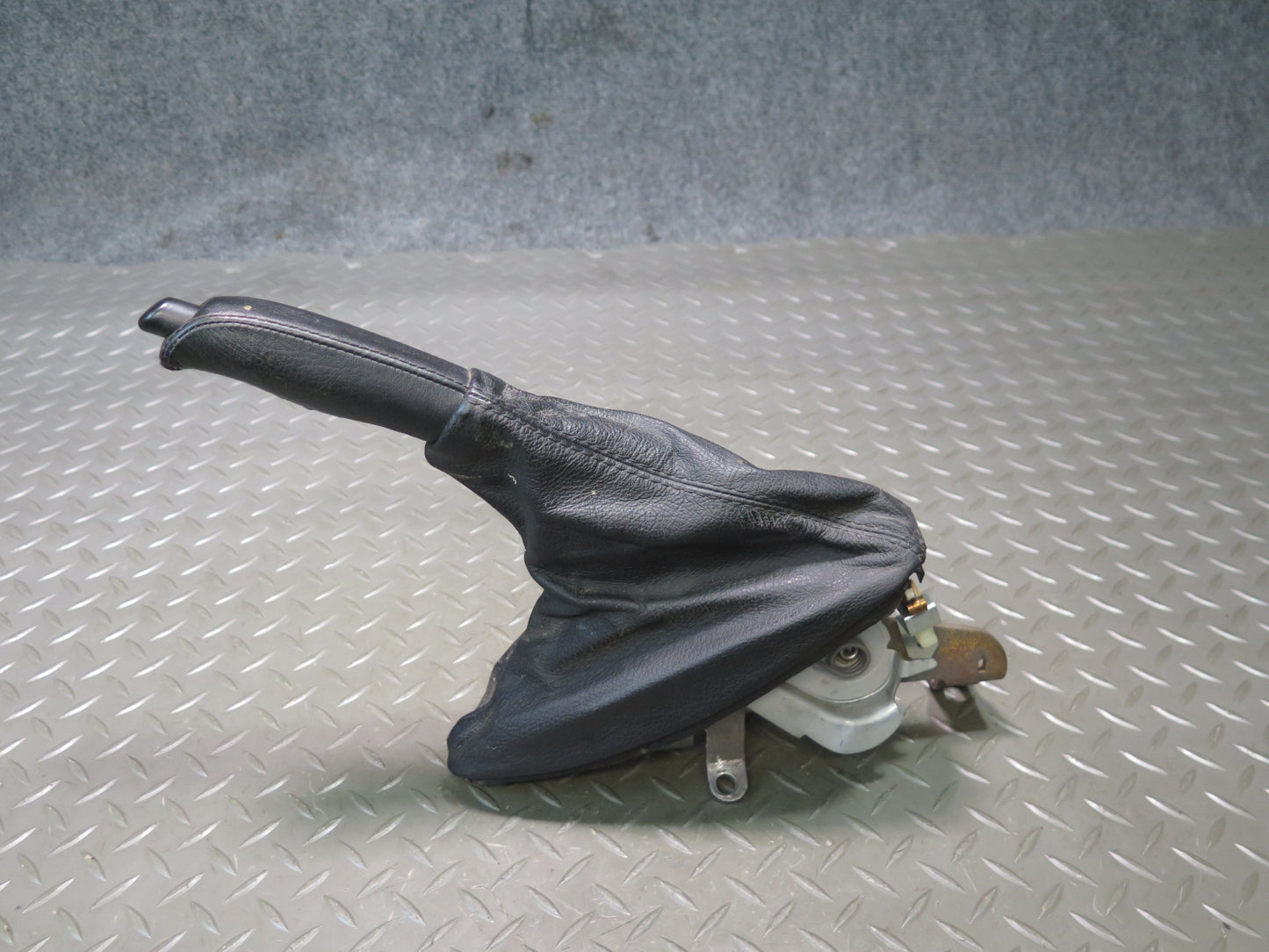 2001-2006 BMW E46 M3 3-SERIES Emergency Parking Handbrake Handle