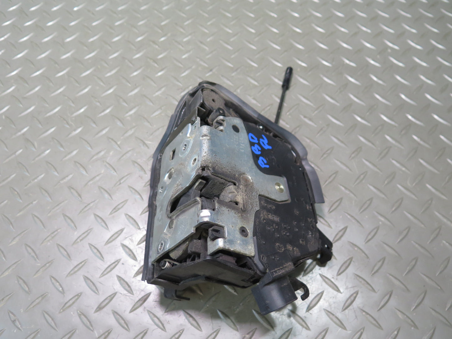 2001-2006 BMW E46 M3 3-SERIES Convertible Left Door Lock Latch Actuator
